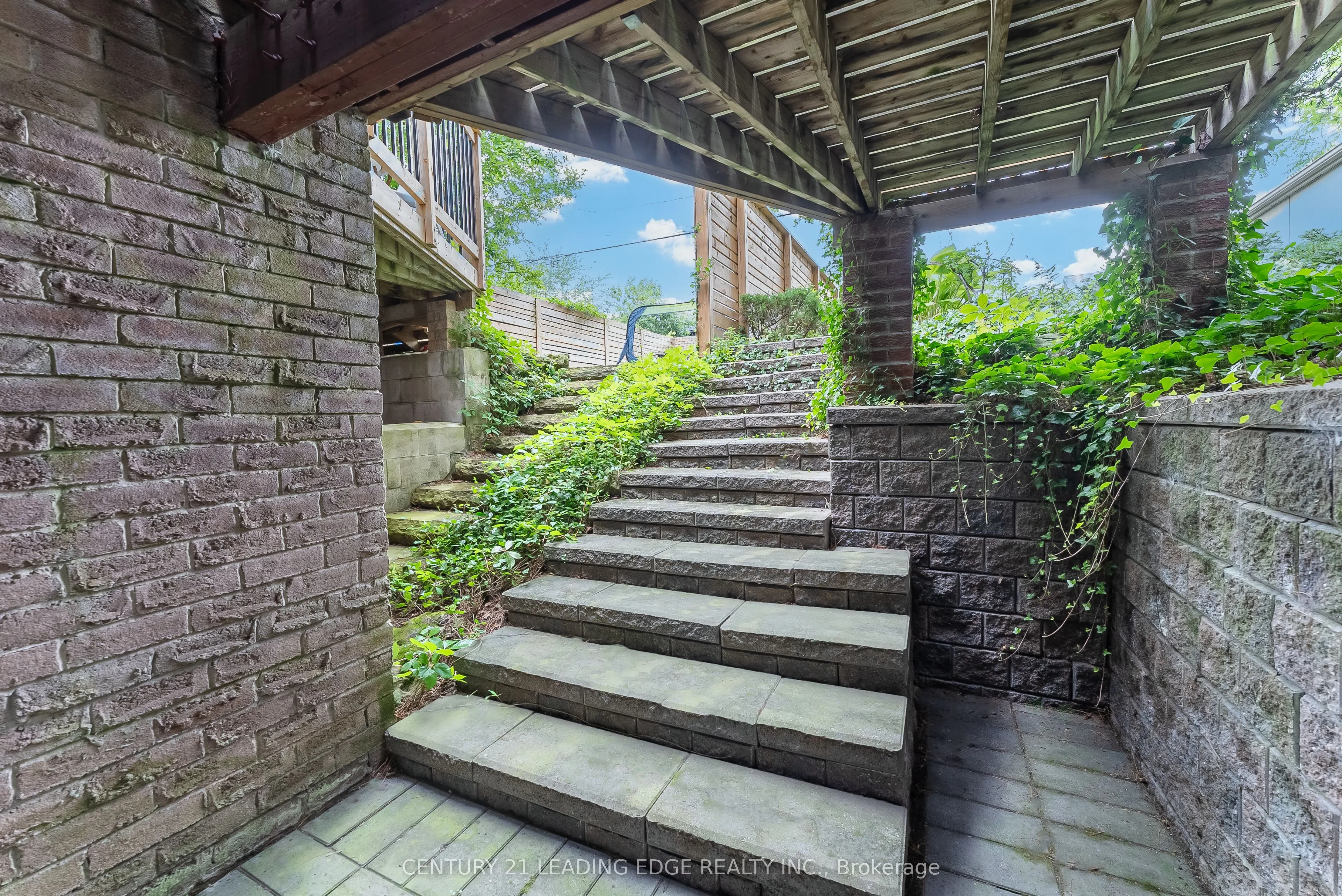 134 Bedford Park Avenue
