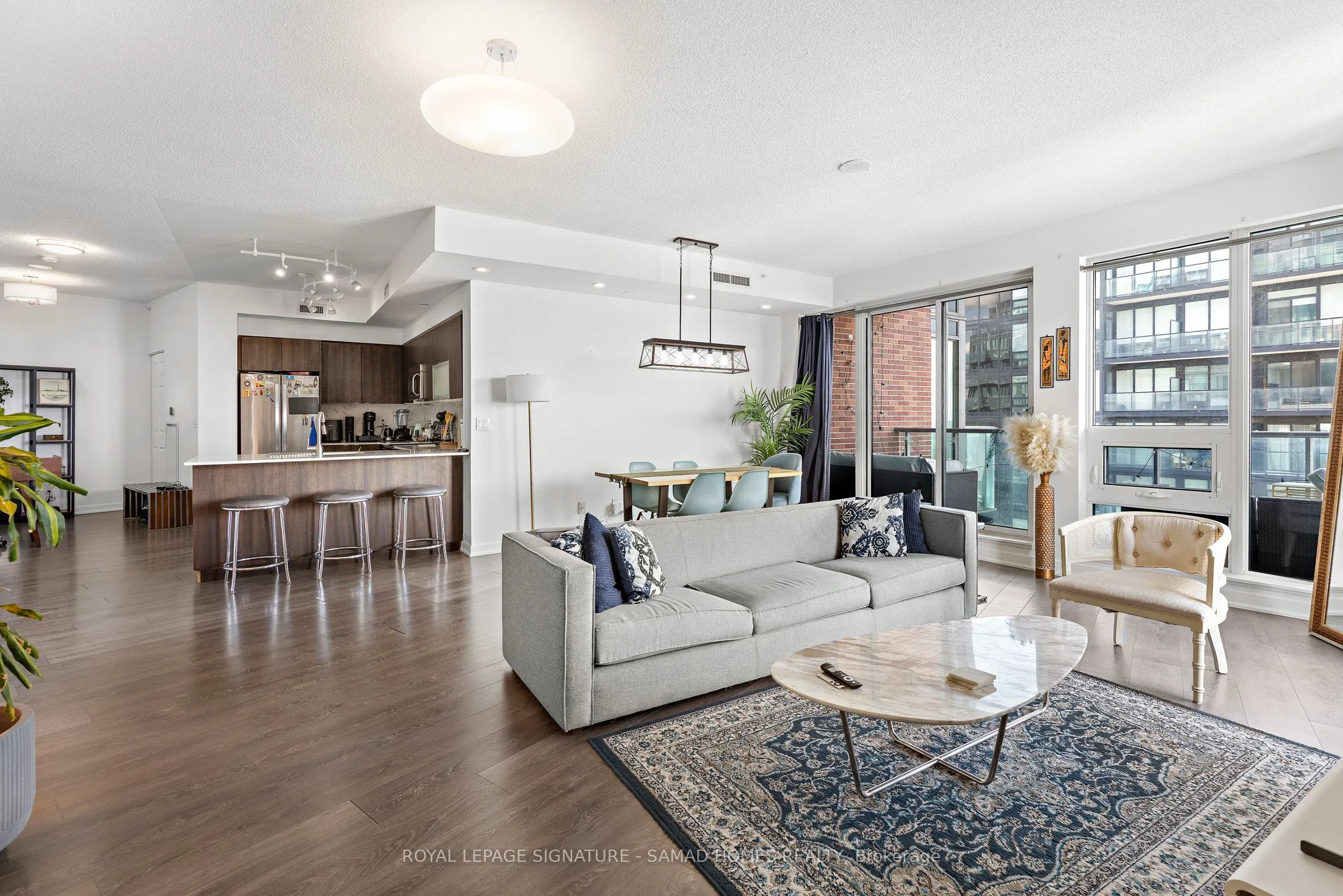150 East Liberty Street, #2813