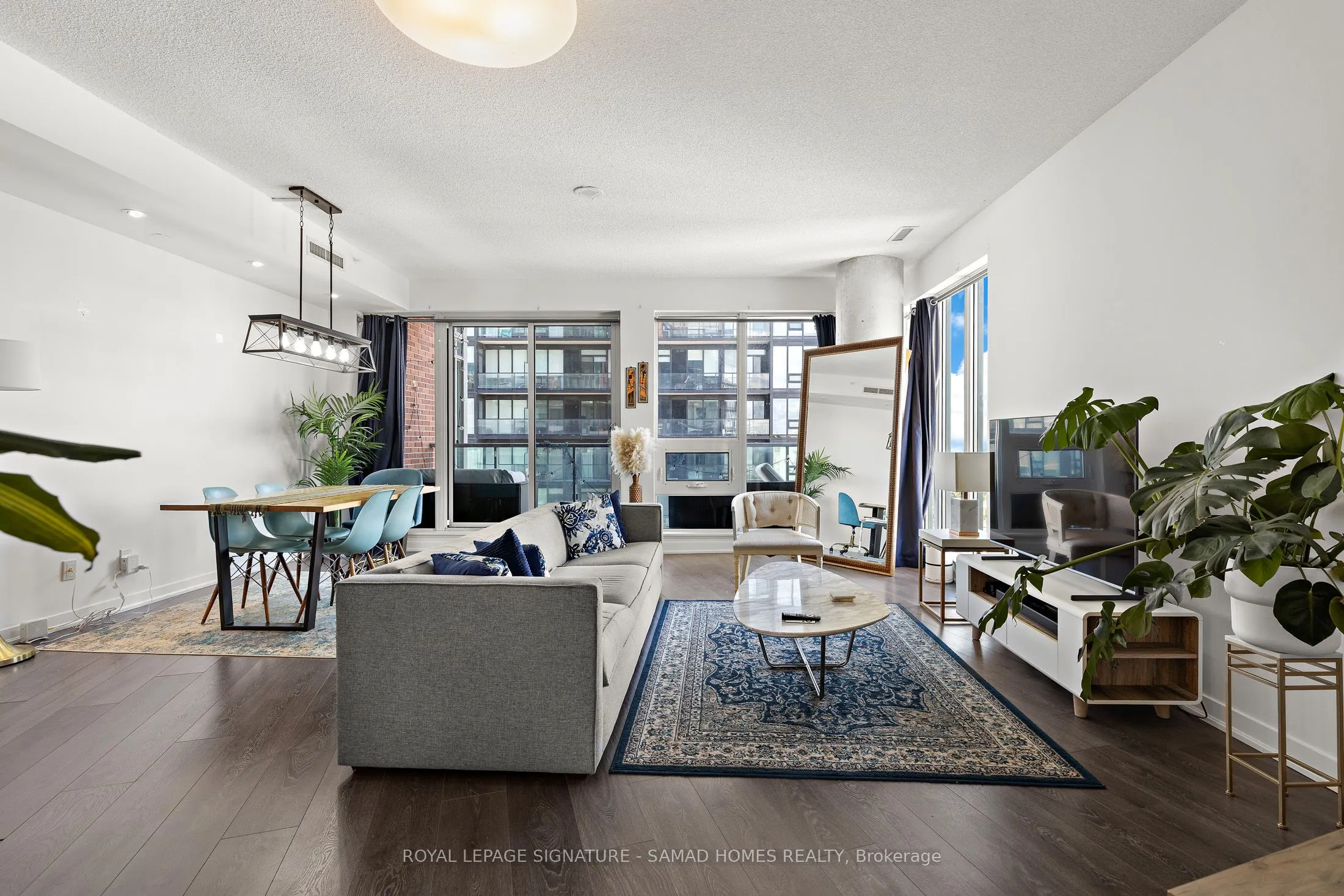 150 East Liberty Street, #2813