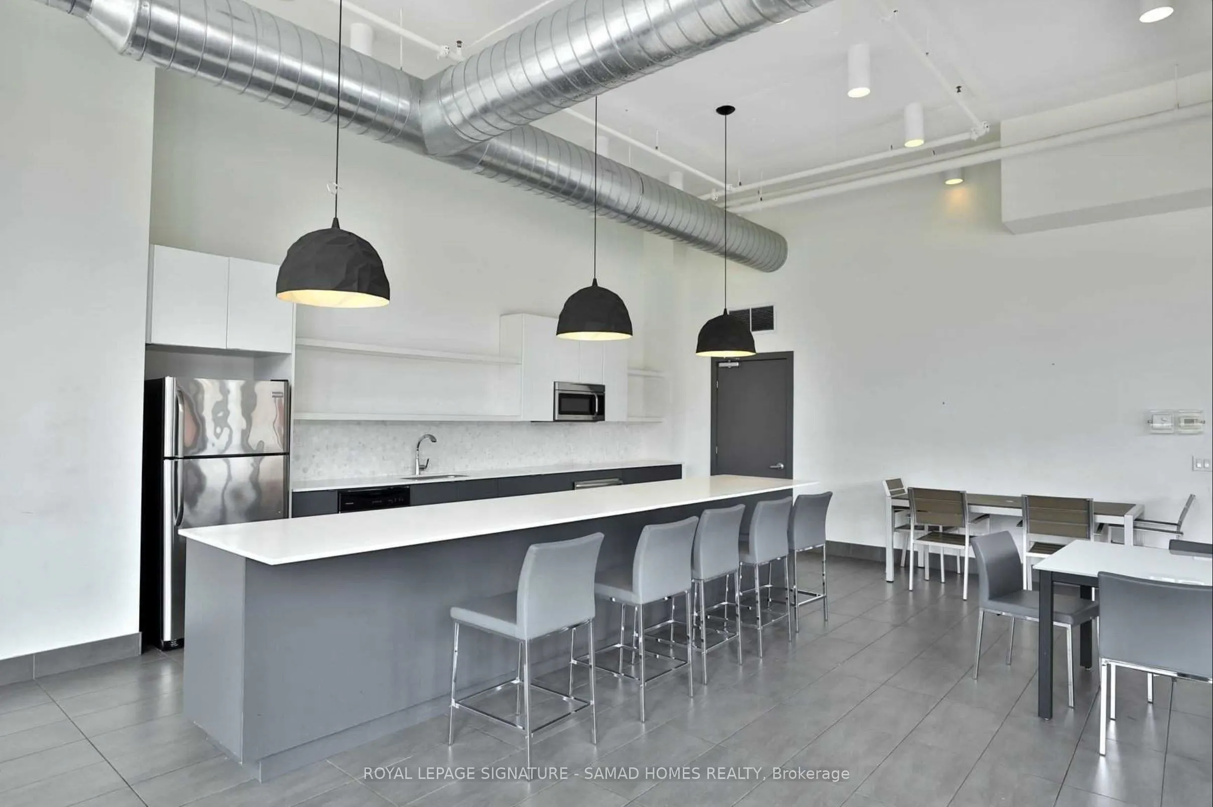 150 East Liberty Street, #2813