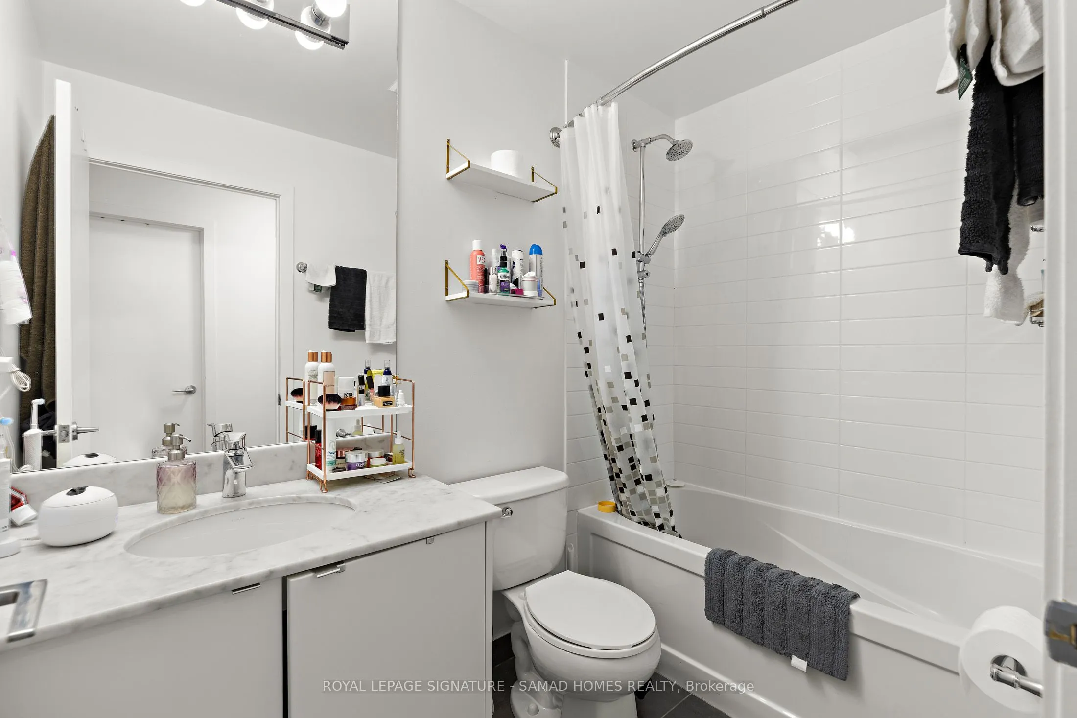 150 East Liberty Street, #2813