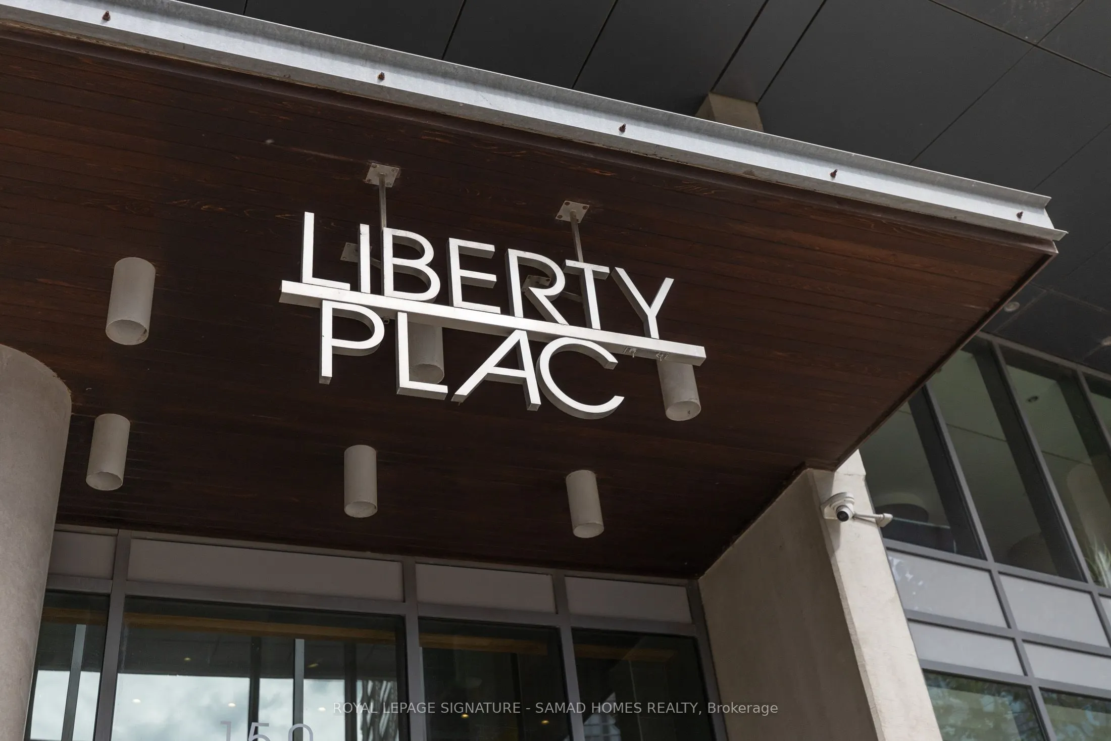 150 East Liberty Street, #2813