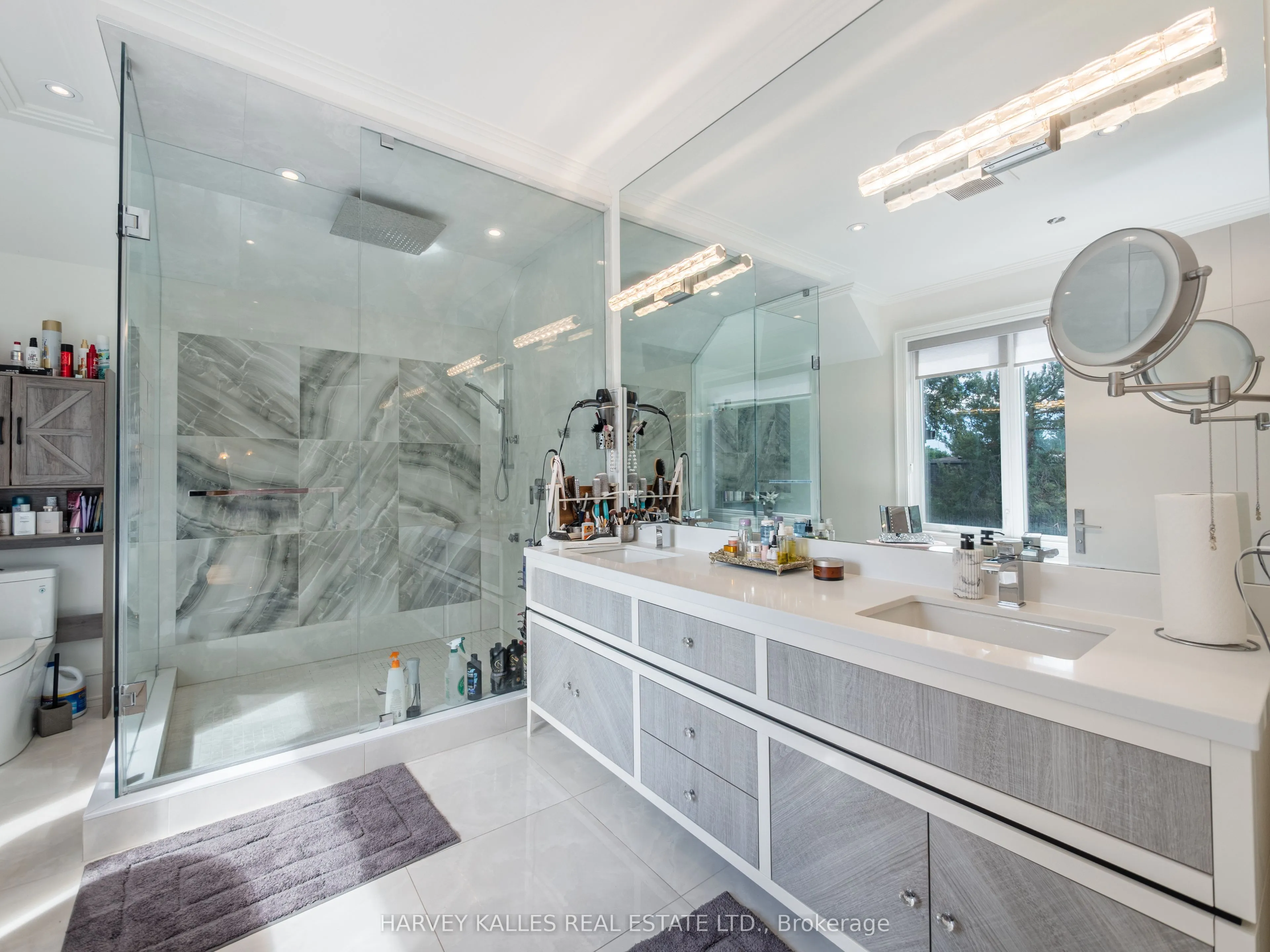 267 Empress Avenue