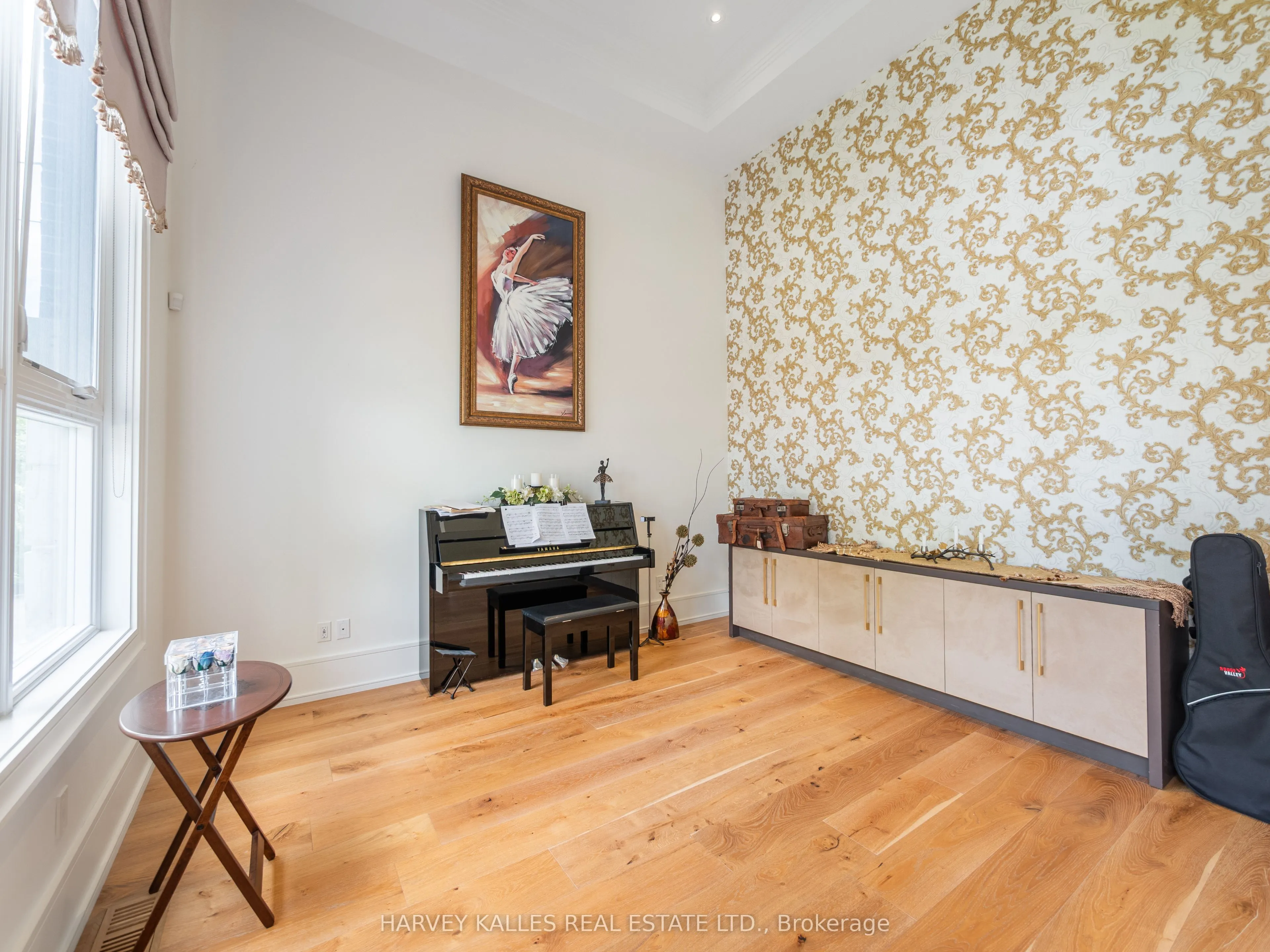 267 Empress Avenue