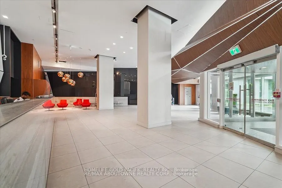 75 Queens Wharf Road, #801