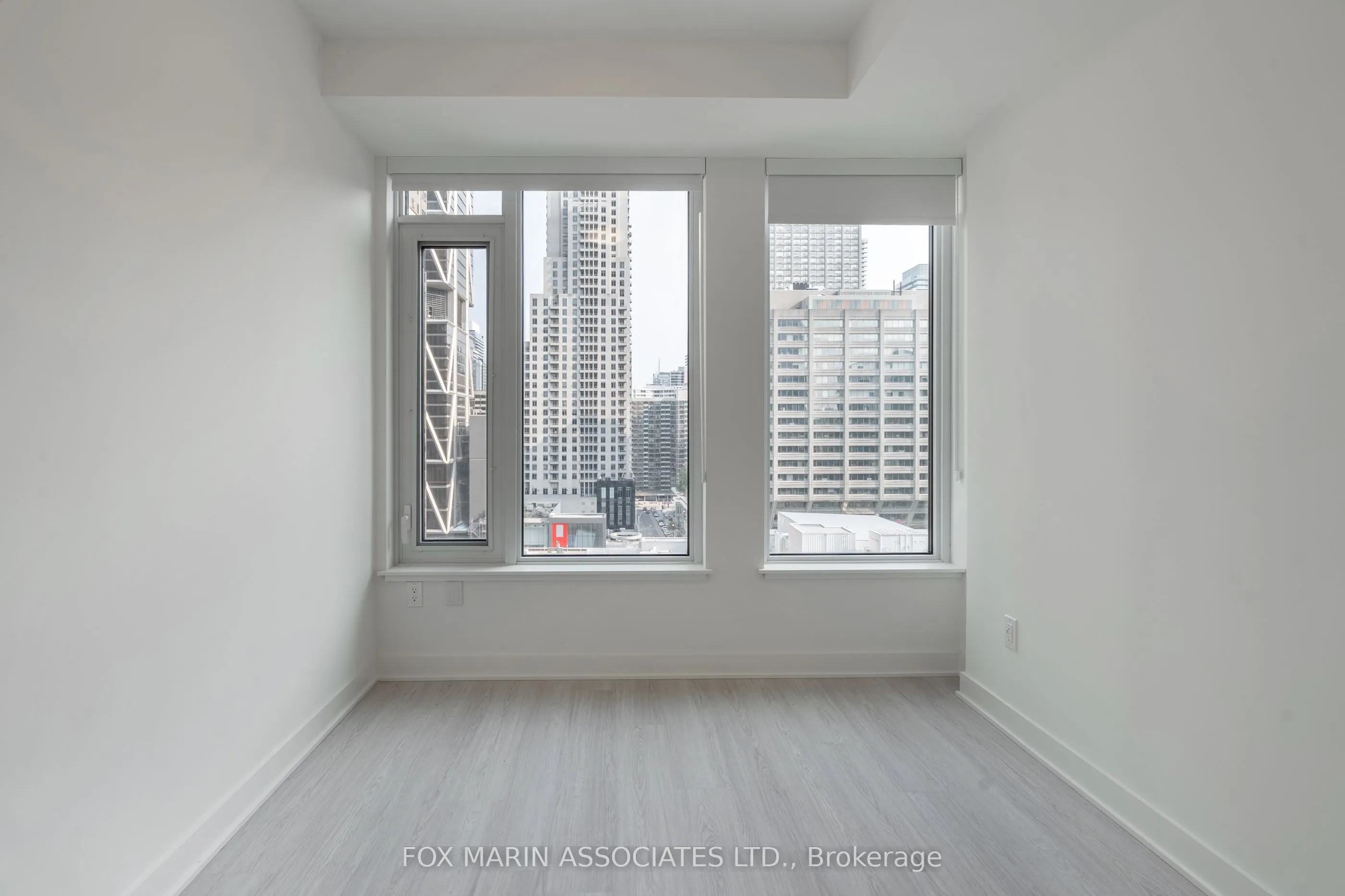 11 Yorkville Avenue, #814