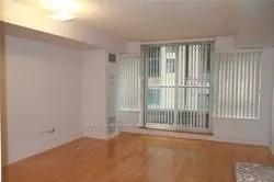 270 Wellington Street W, #308