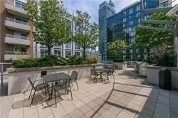 270 Wellington Street W, #308