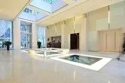 270 Wellington Street W, #308