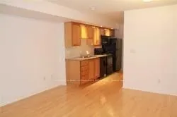 270 Wellington Street W, #308