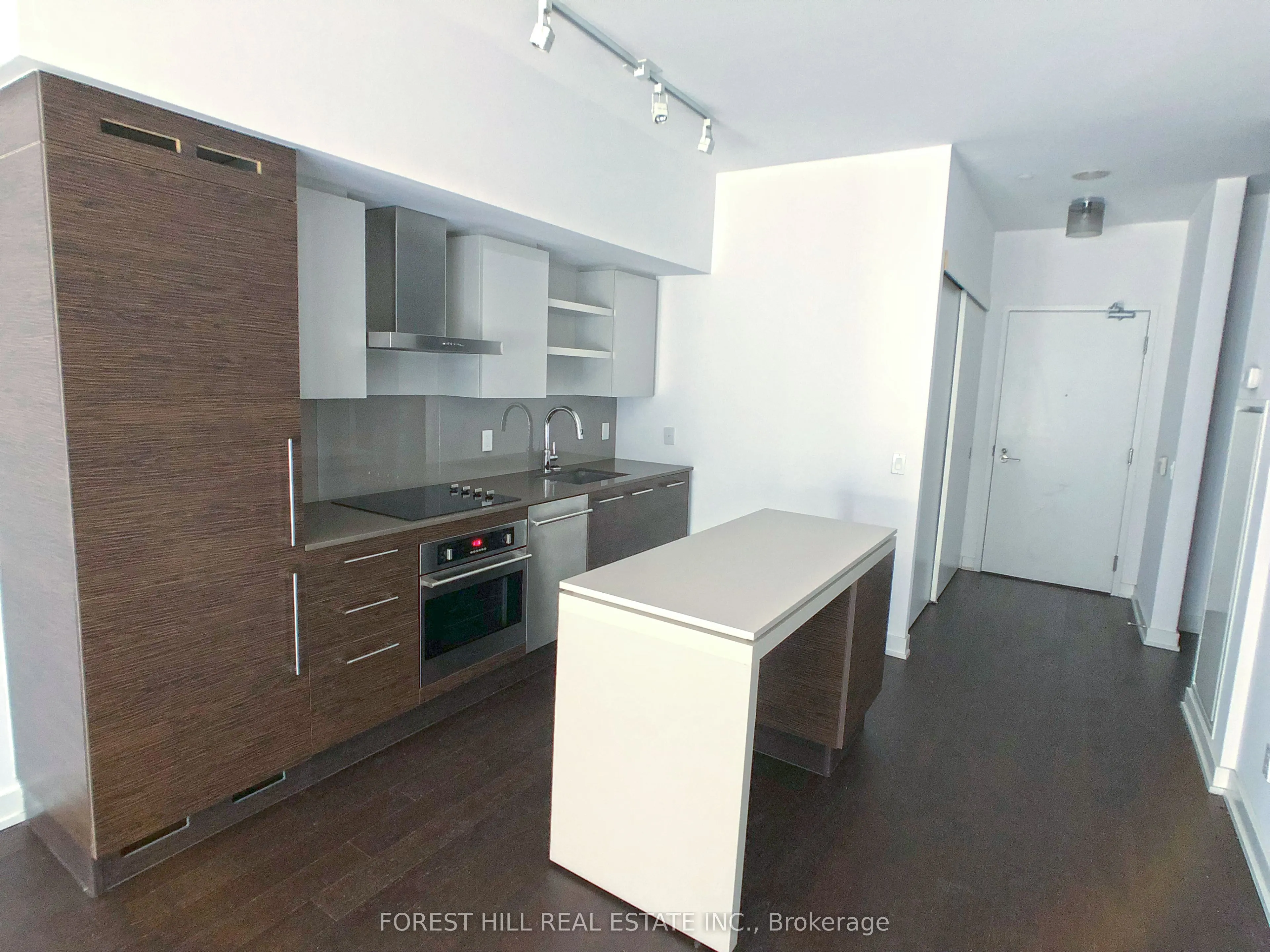 1030 King Street W, #440