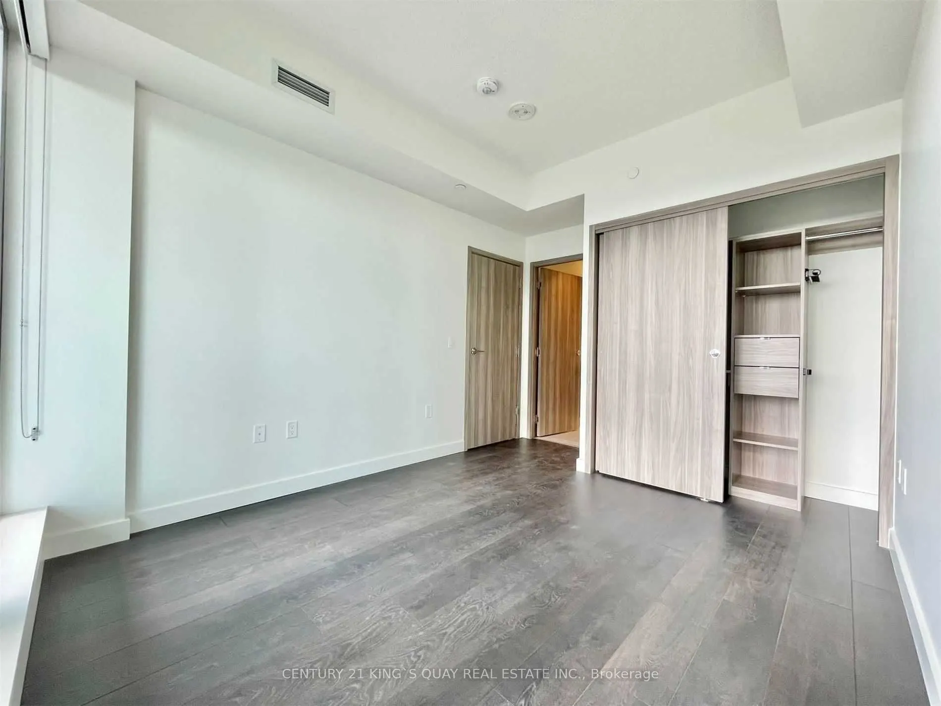 95 Mcmahon Drive, #2806