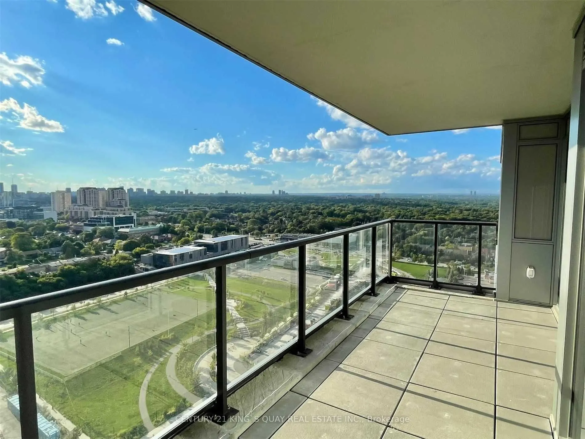 95 Mcmahon Drive, #2806