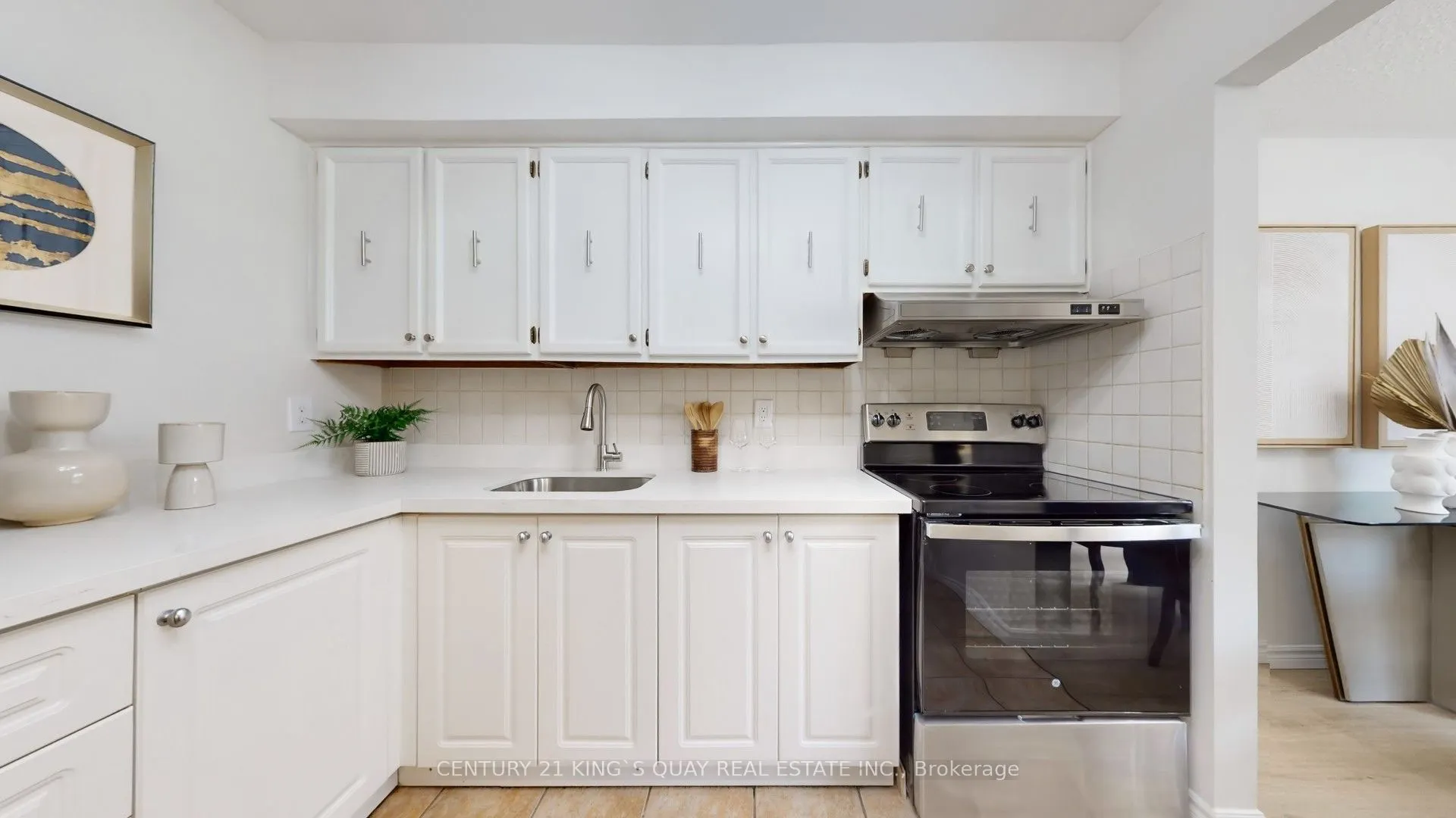 81 Elsa Vine Way, #166