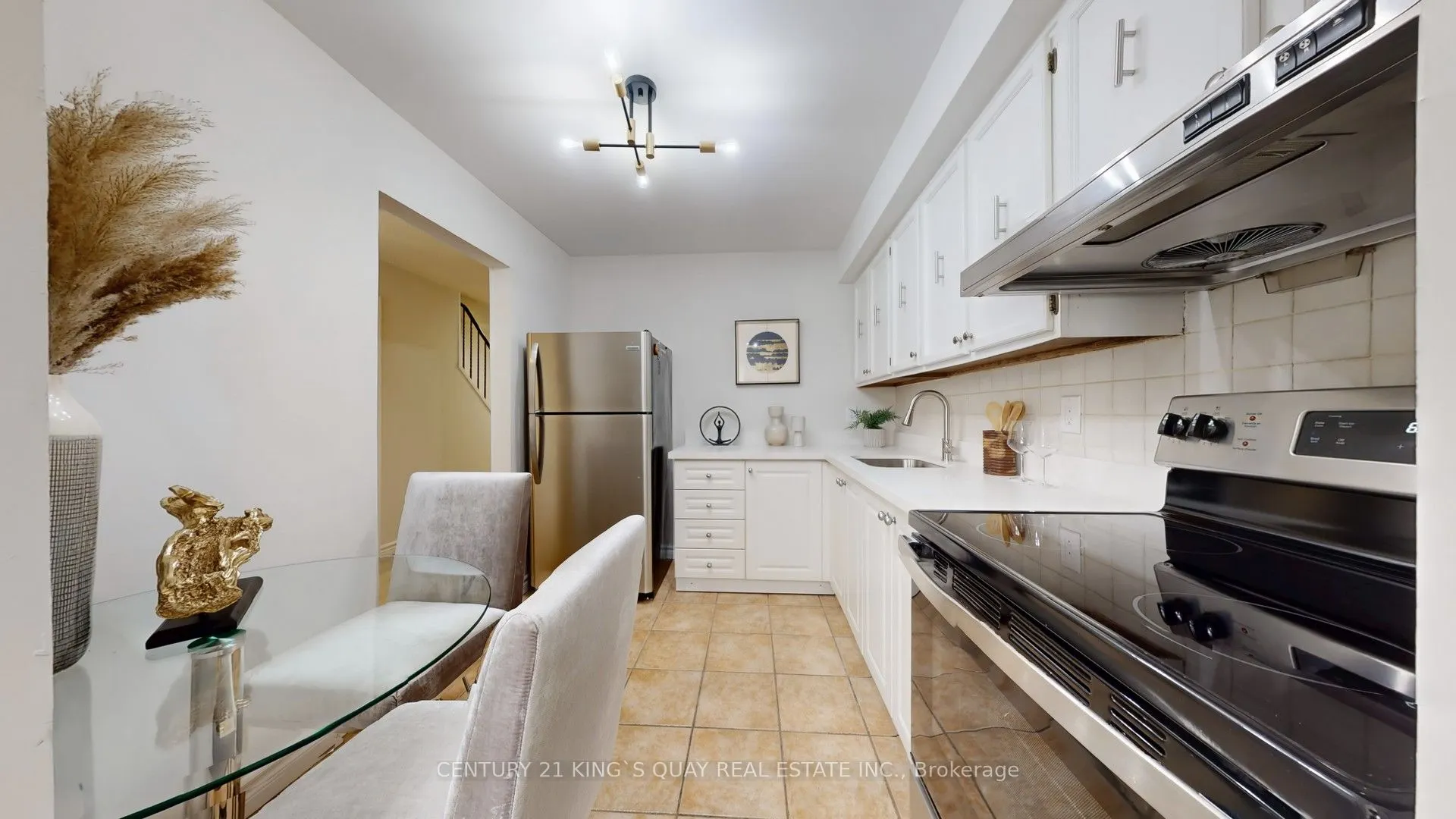 81 Elsa Vine Way, #166
