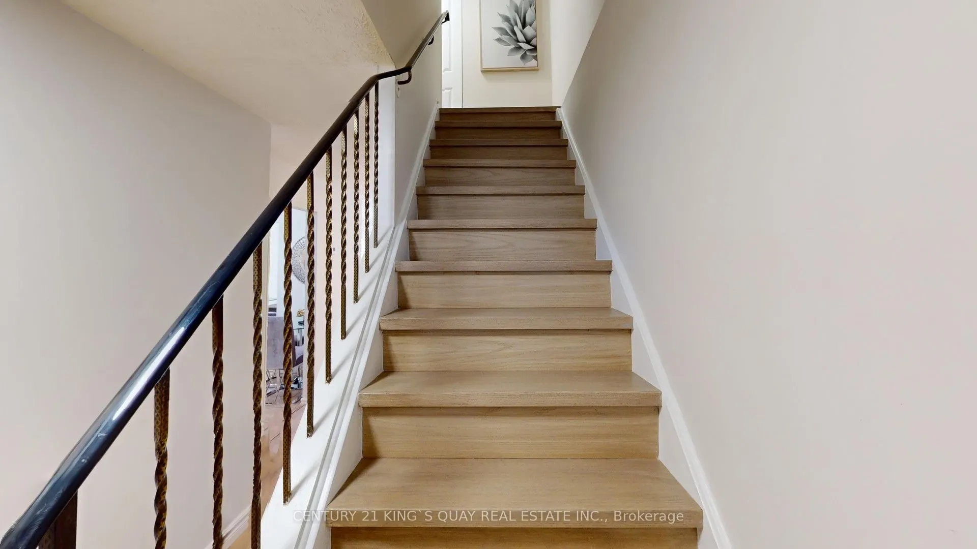81 Elsa Vine Way, #166