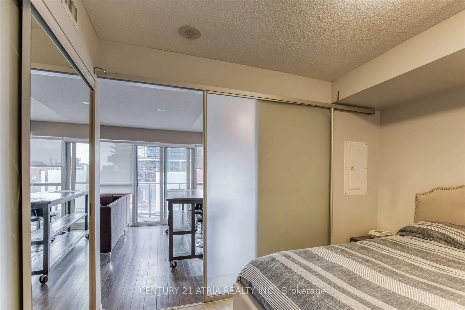 352 Front Street W, #616