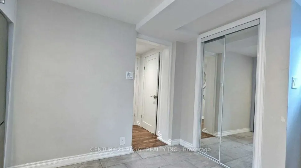 394 Summerhill Avenue, #Lower