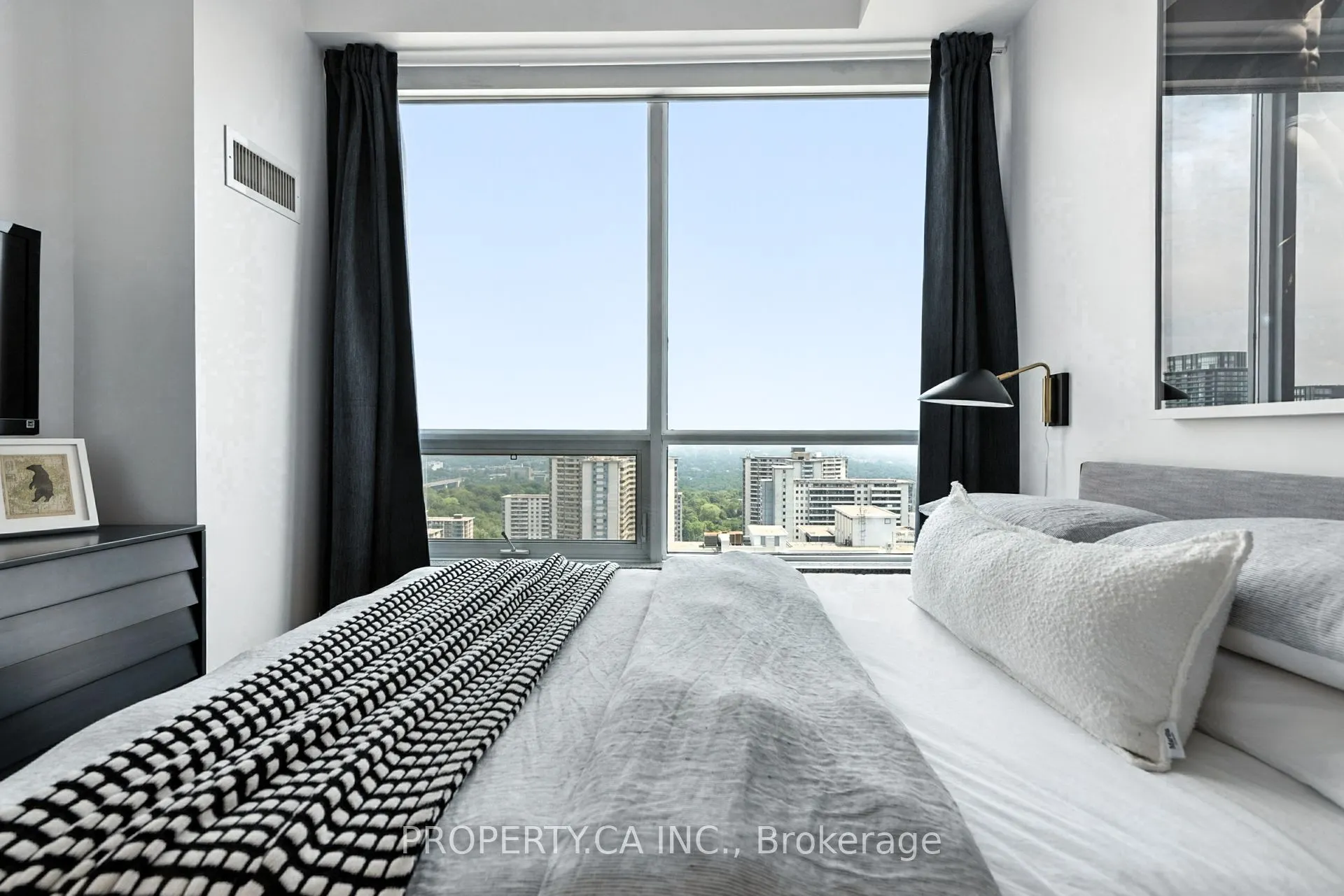 500 Sherbourne Street, #3202