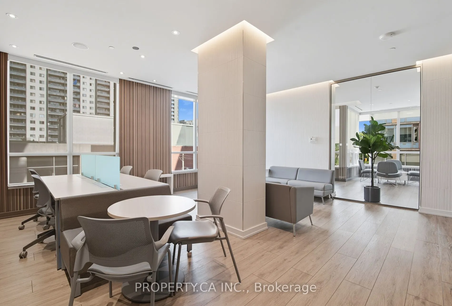 500 Sherbourne Street, #3202