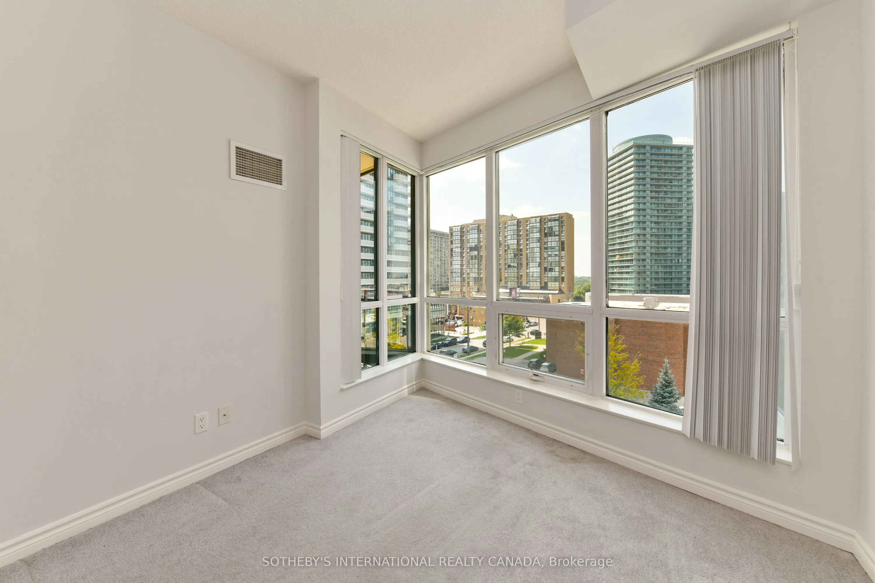 18 Holmes Avenue, #509