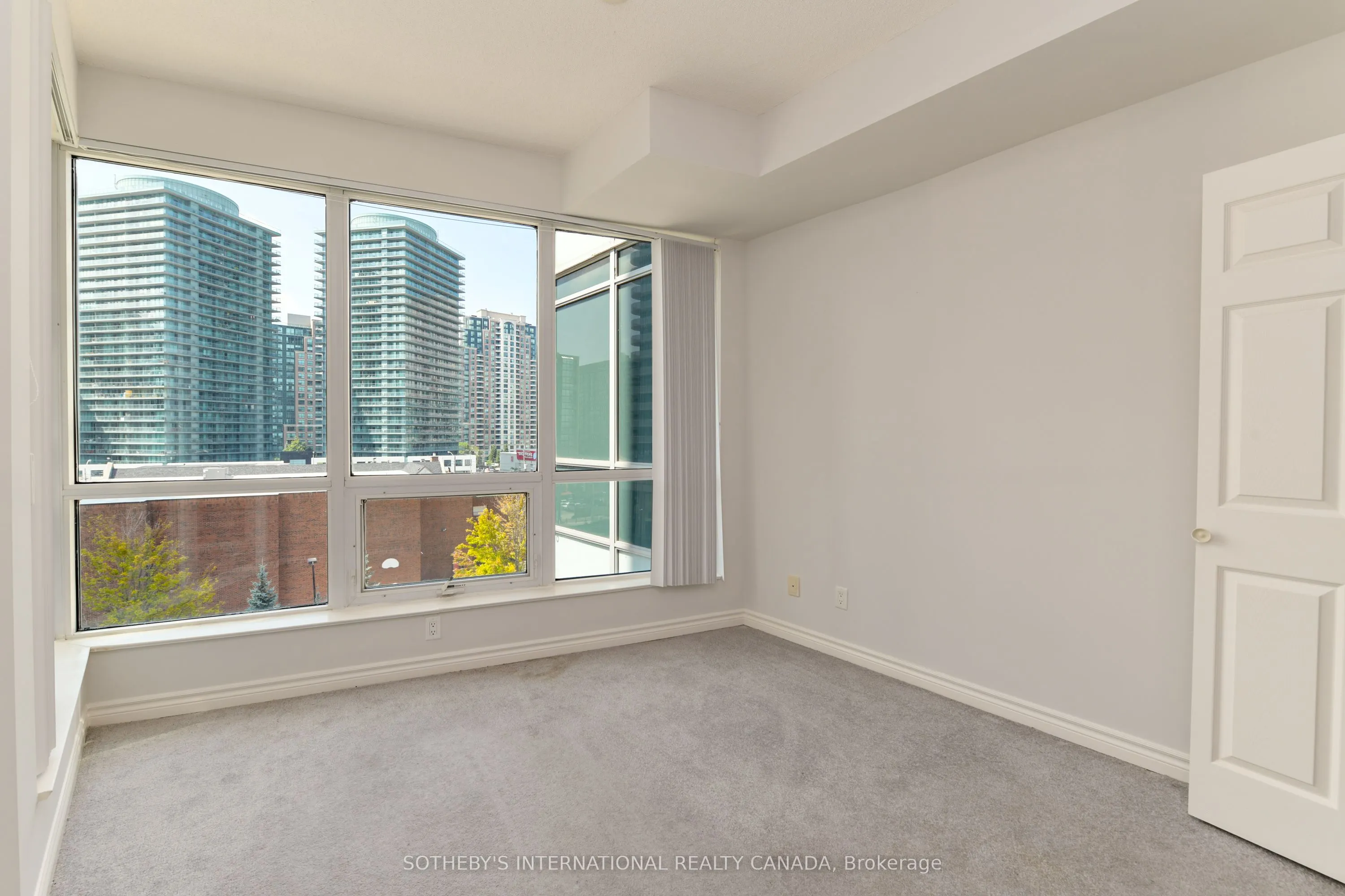 18 Holmes Avenue, #509