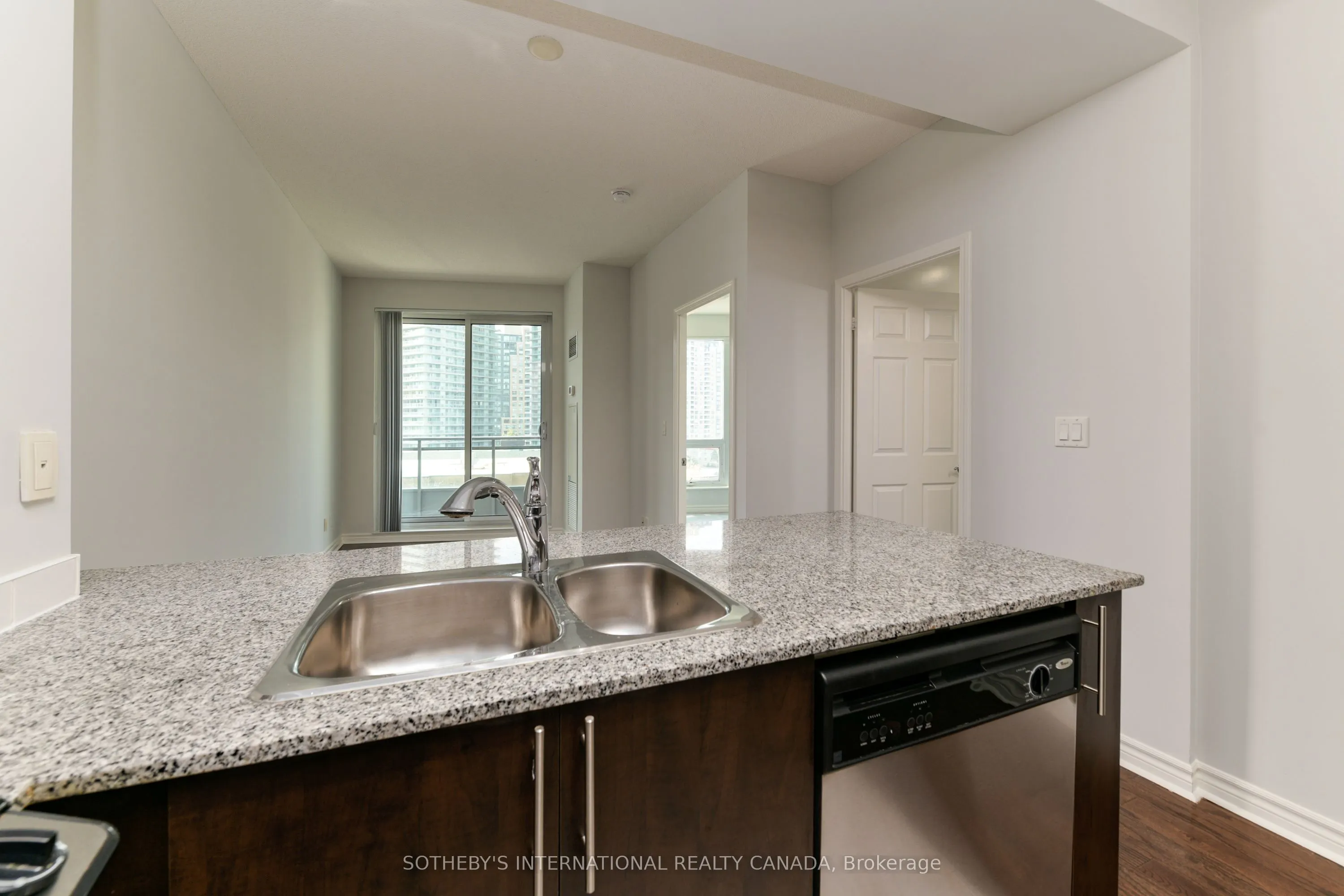 18 Holmes Avenue, #509