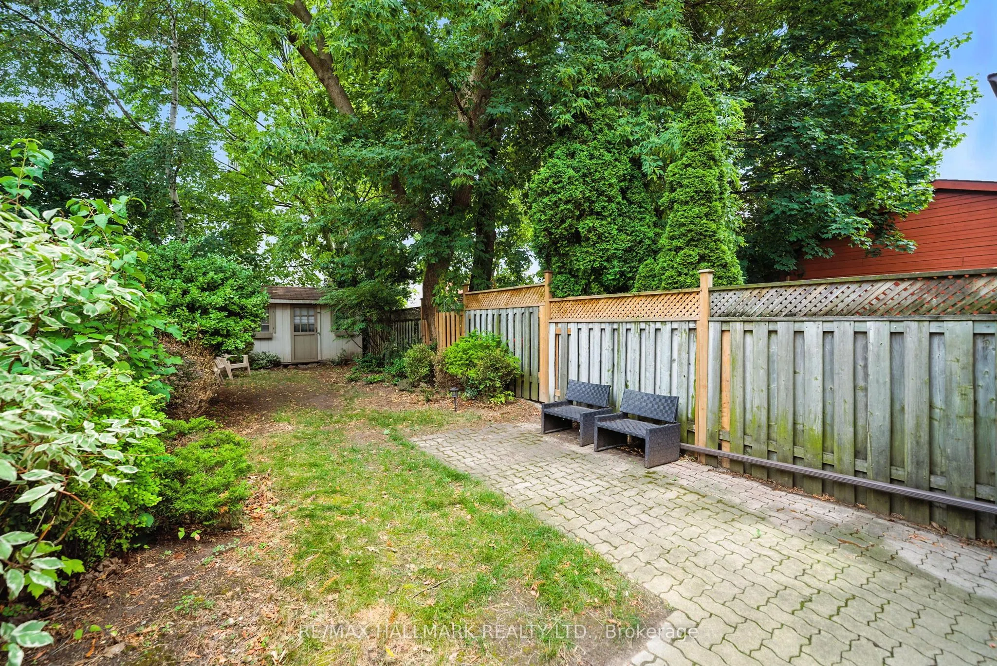 49 Rawlinson Avenue