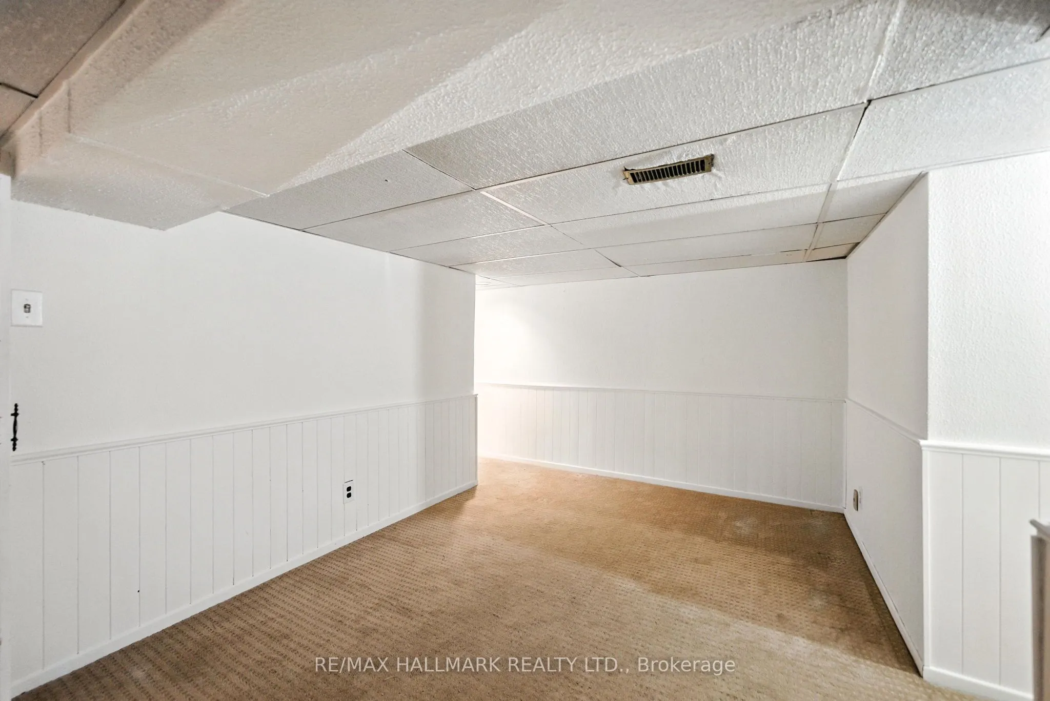 49 Rawlinson Avenue