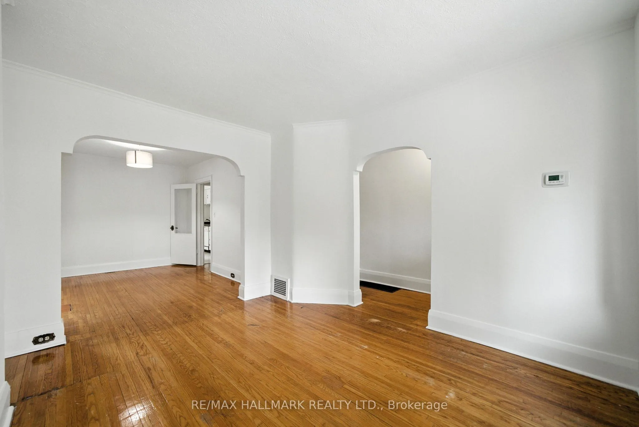 49 Rawlinson Avenue