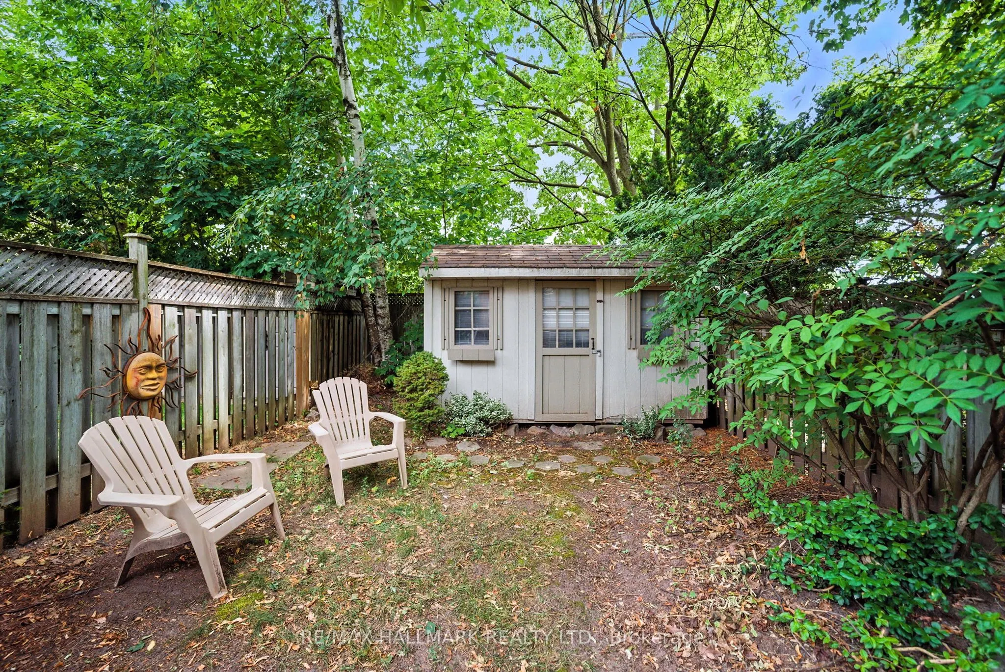 49 Rawlinson Avenue