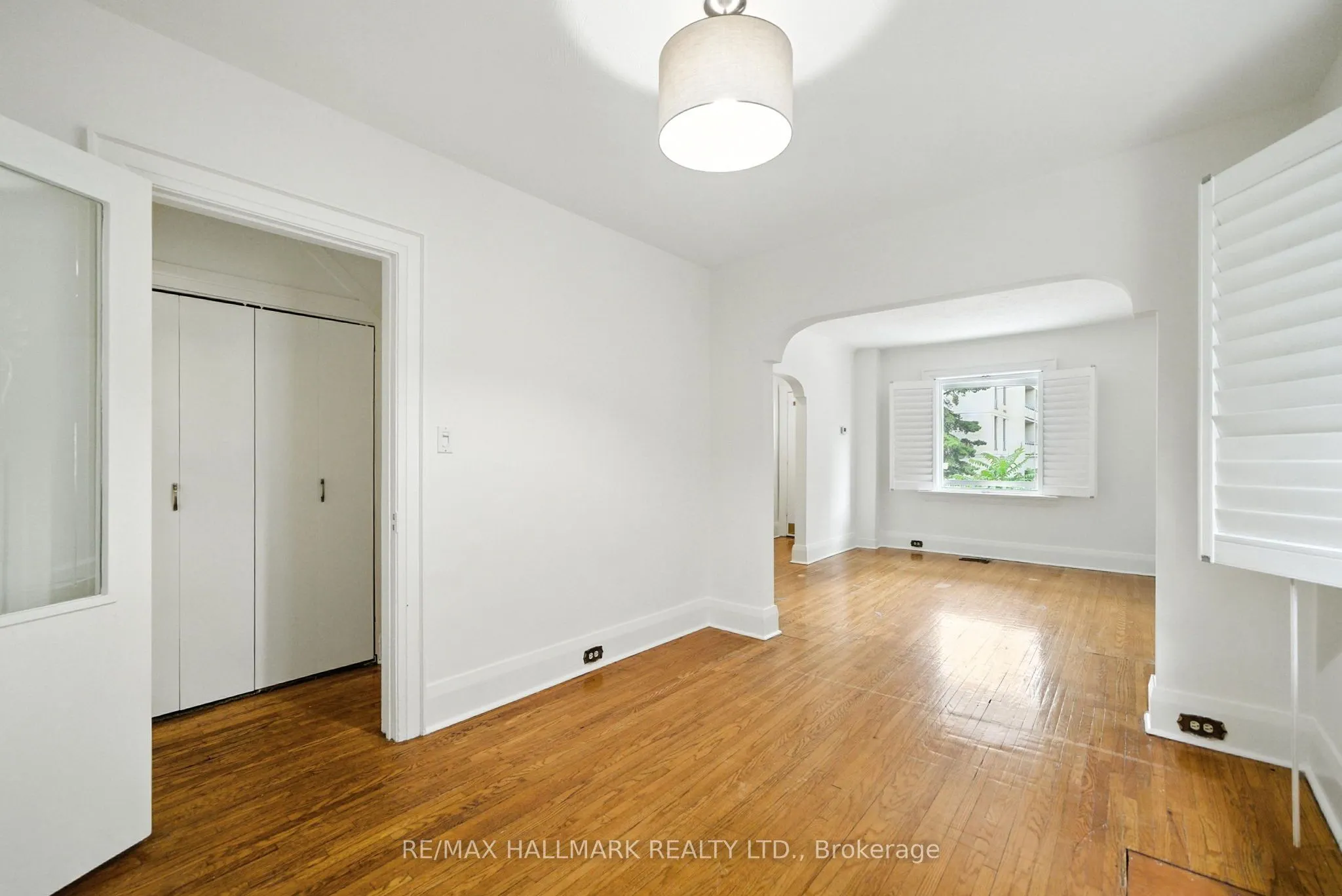 49 Rawlinson Avenue