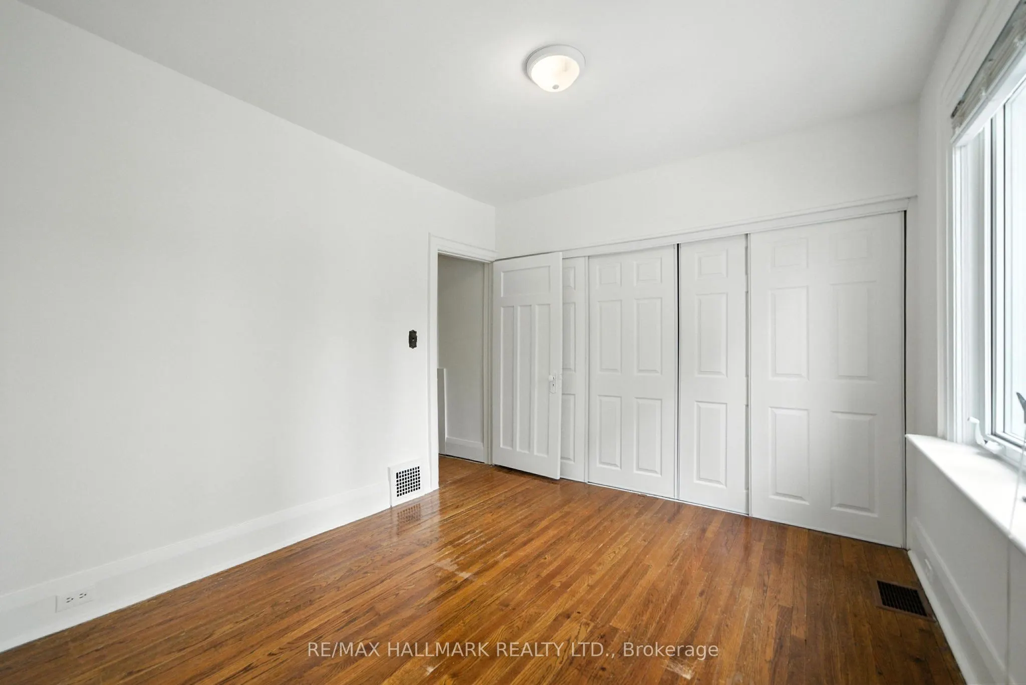 49 Rawlinson Avenue