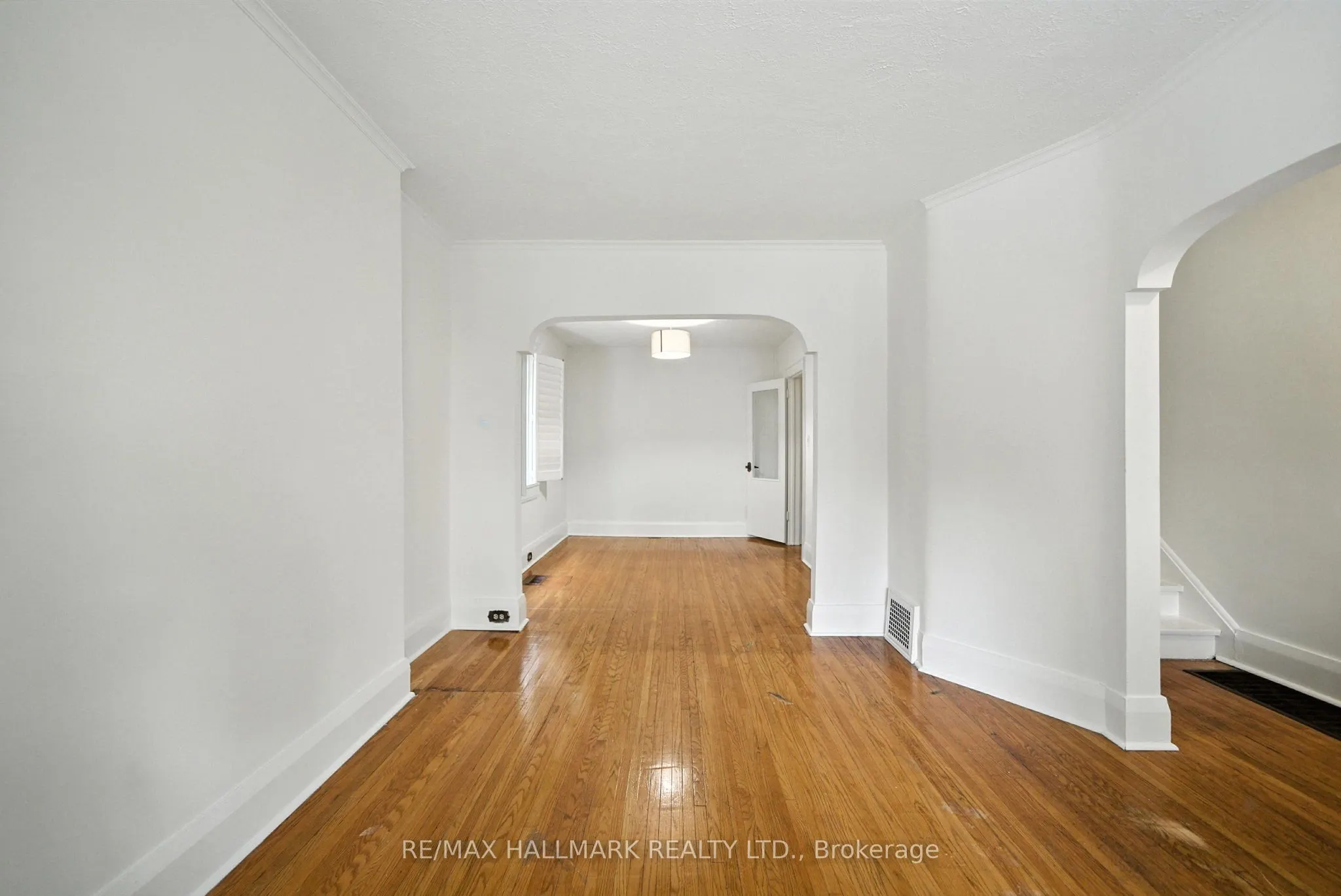 49 Rawlinson Avenue