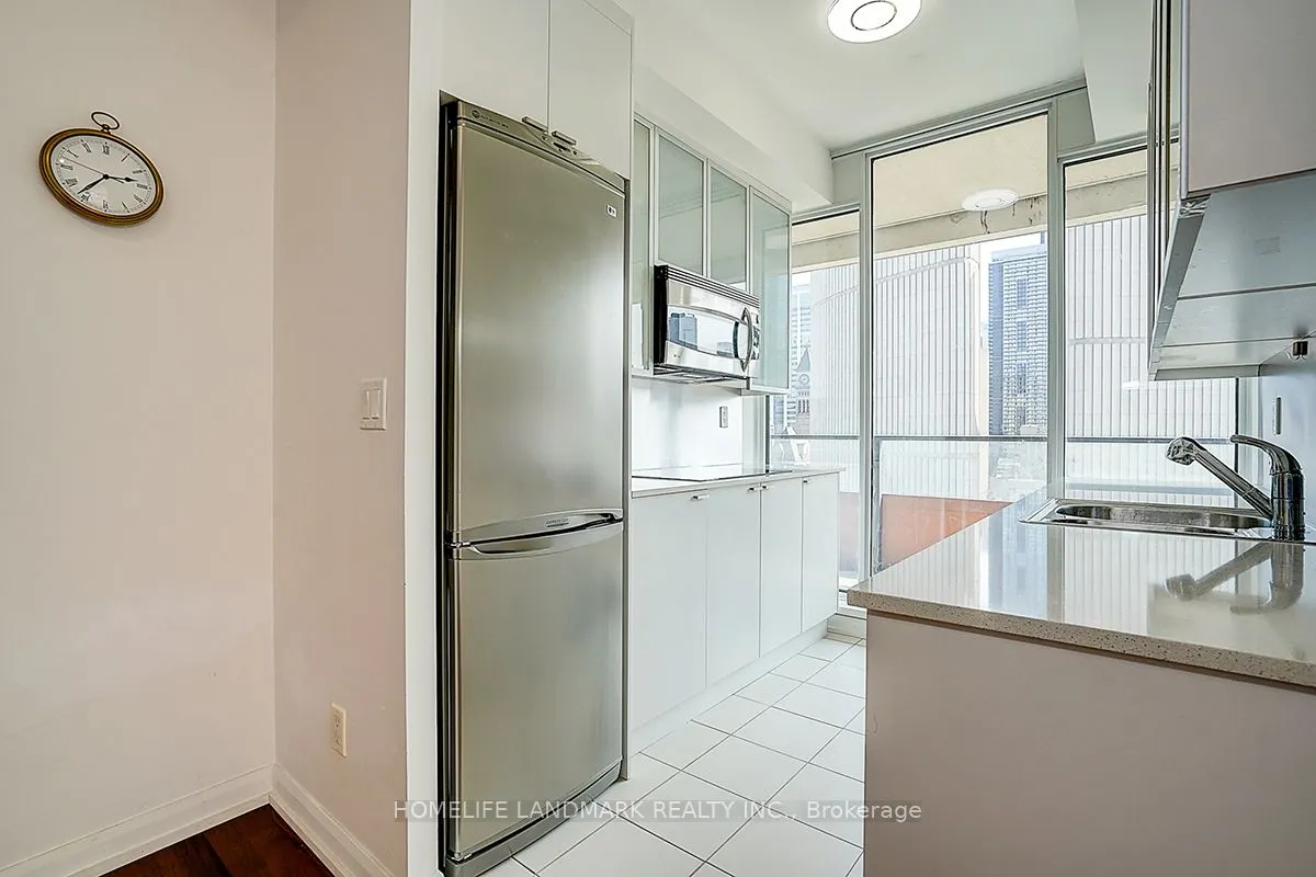 111 Elizabeth Street, #1711