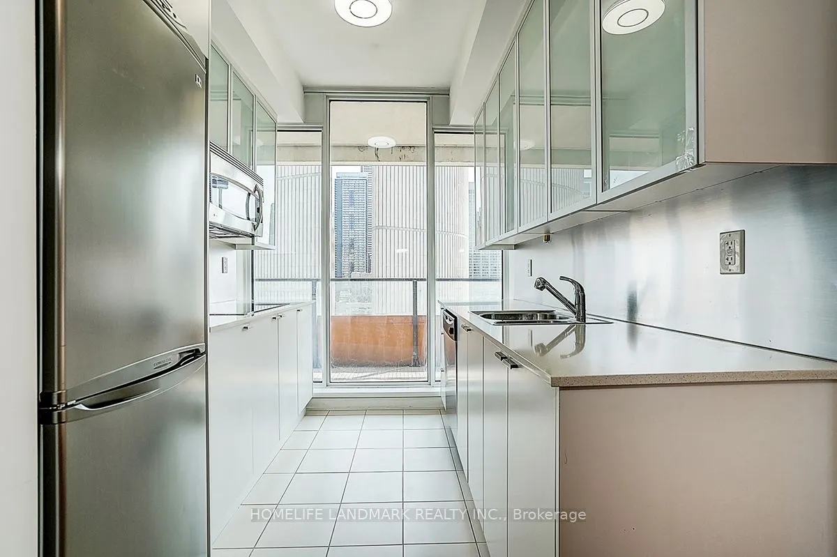 111 Elizabeth Street, #1711
