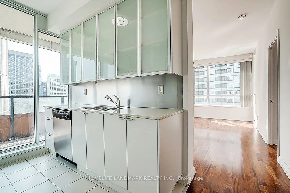 111 Elizabeth Street, #1711