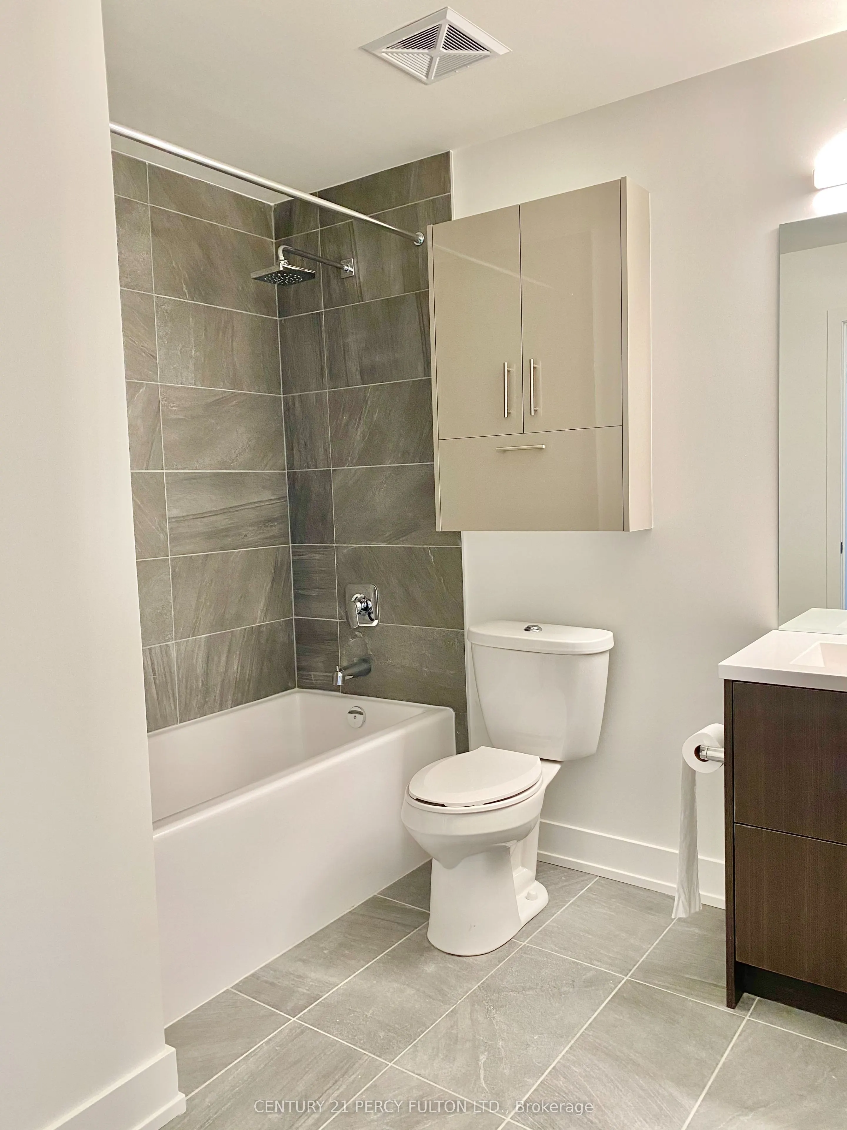 180 Fariview Mall Drive, #1105