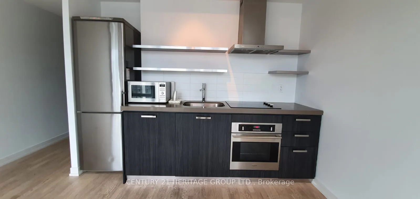 560 King Estates W, #716