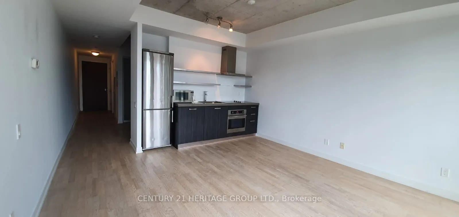 560 King Estates W, #716