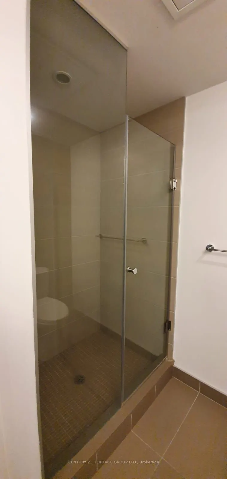 560 King Estates W, #716