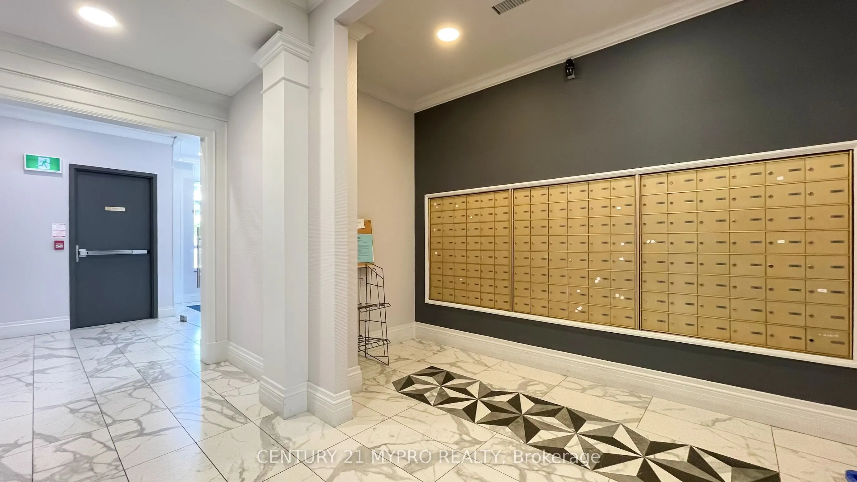 28 Byng Avenue, #LPH03