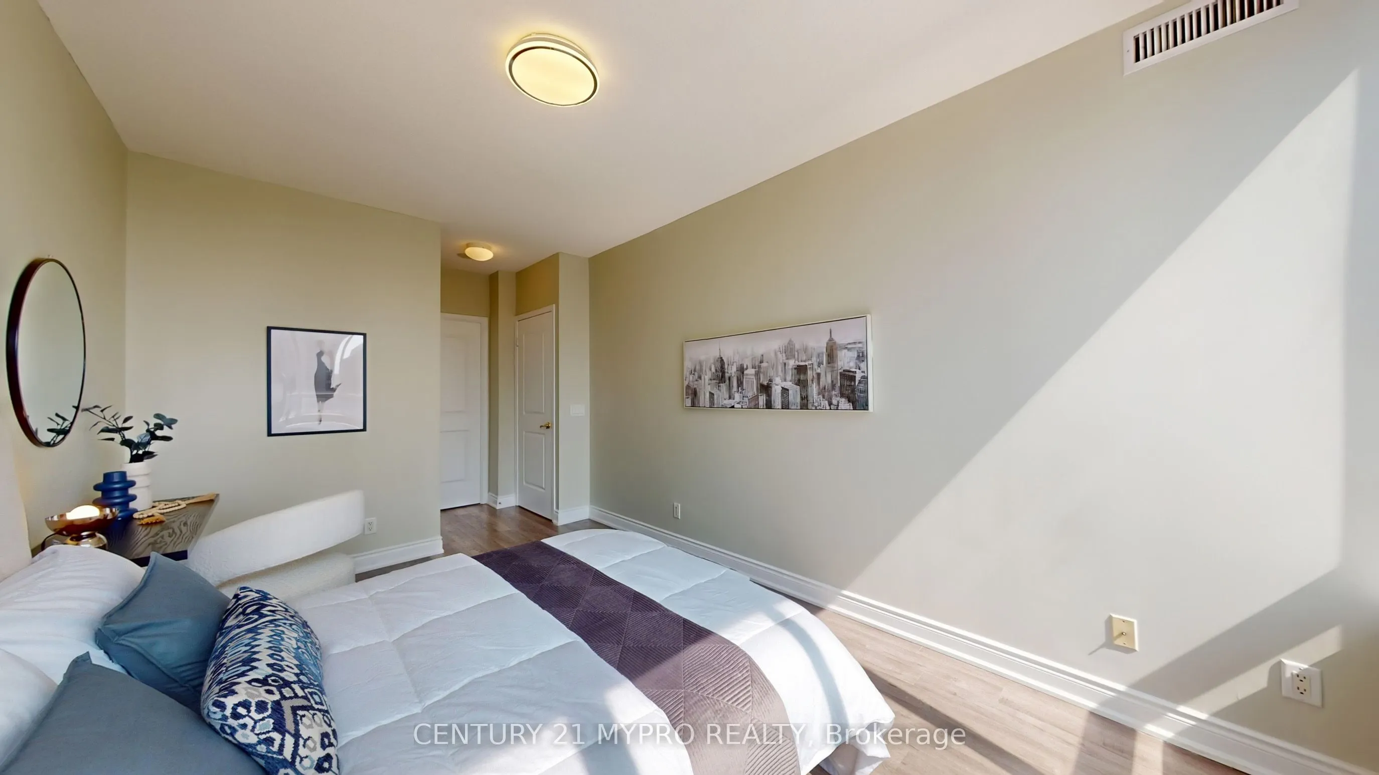 28 Byng Avenue, #LPH03