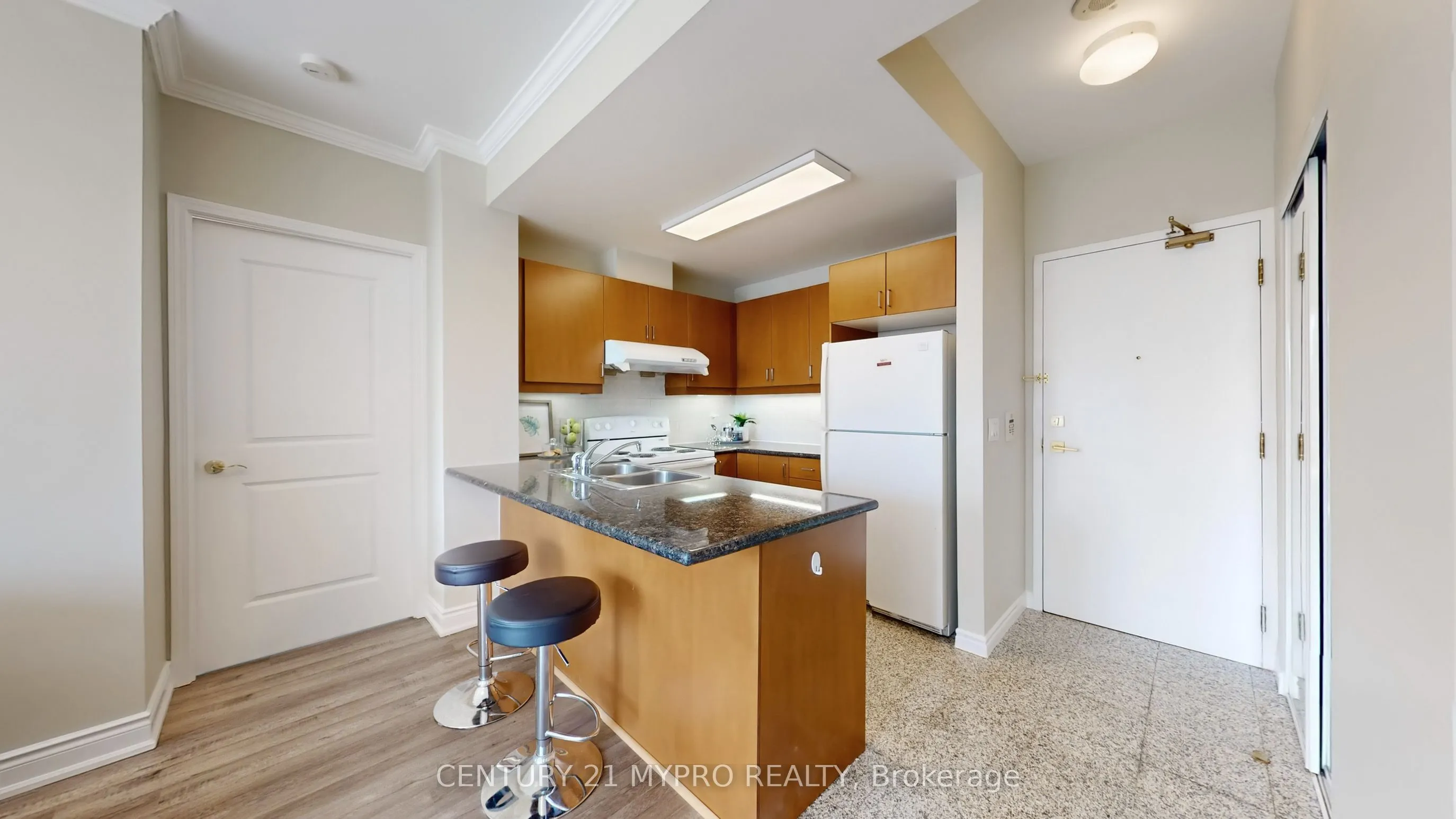 28 Byng Avenue, #LPH03
