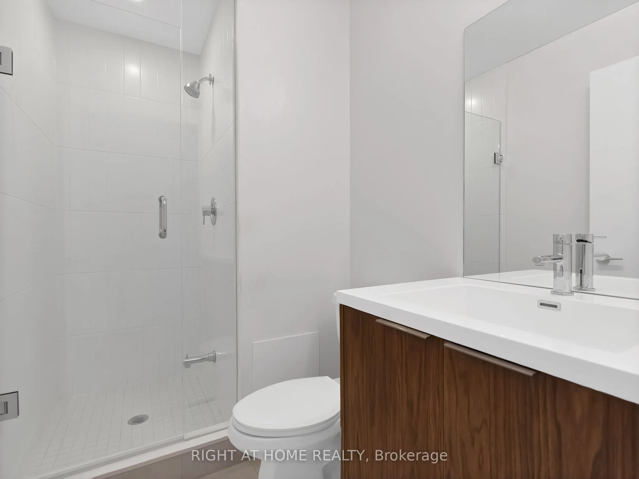 60 Shuter Street, #506
