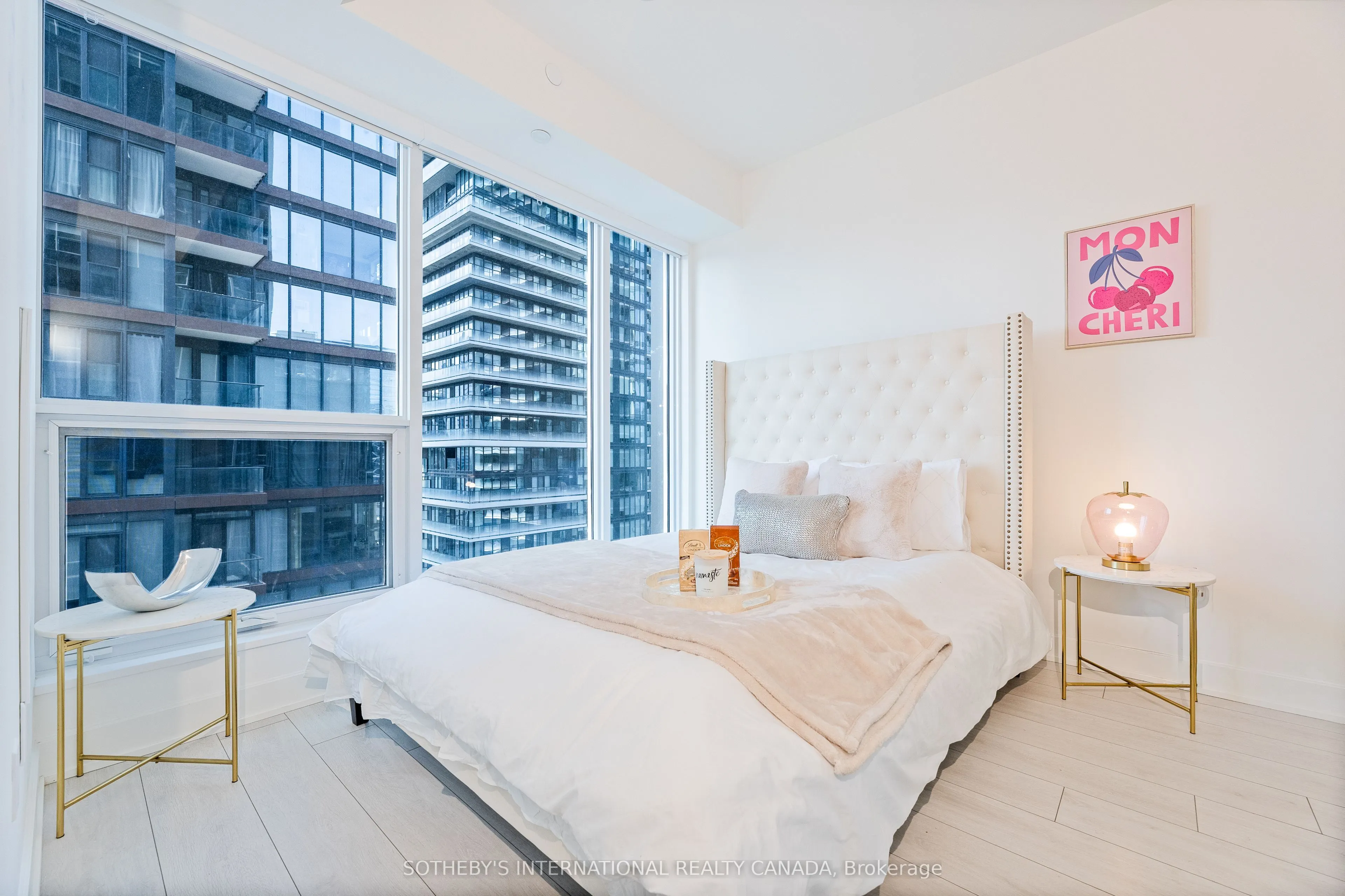 35 Mercer Street, #2411