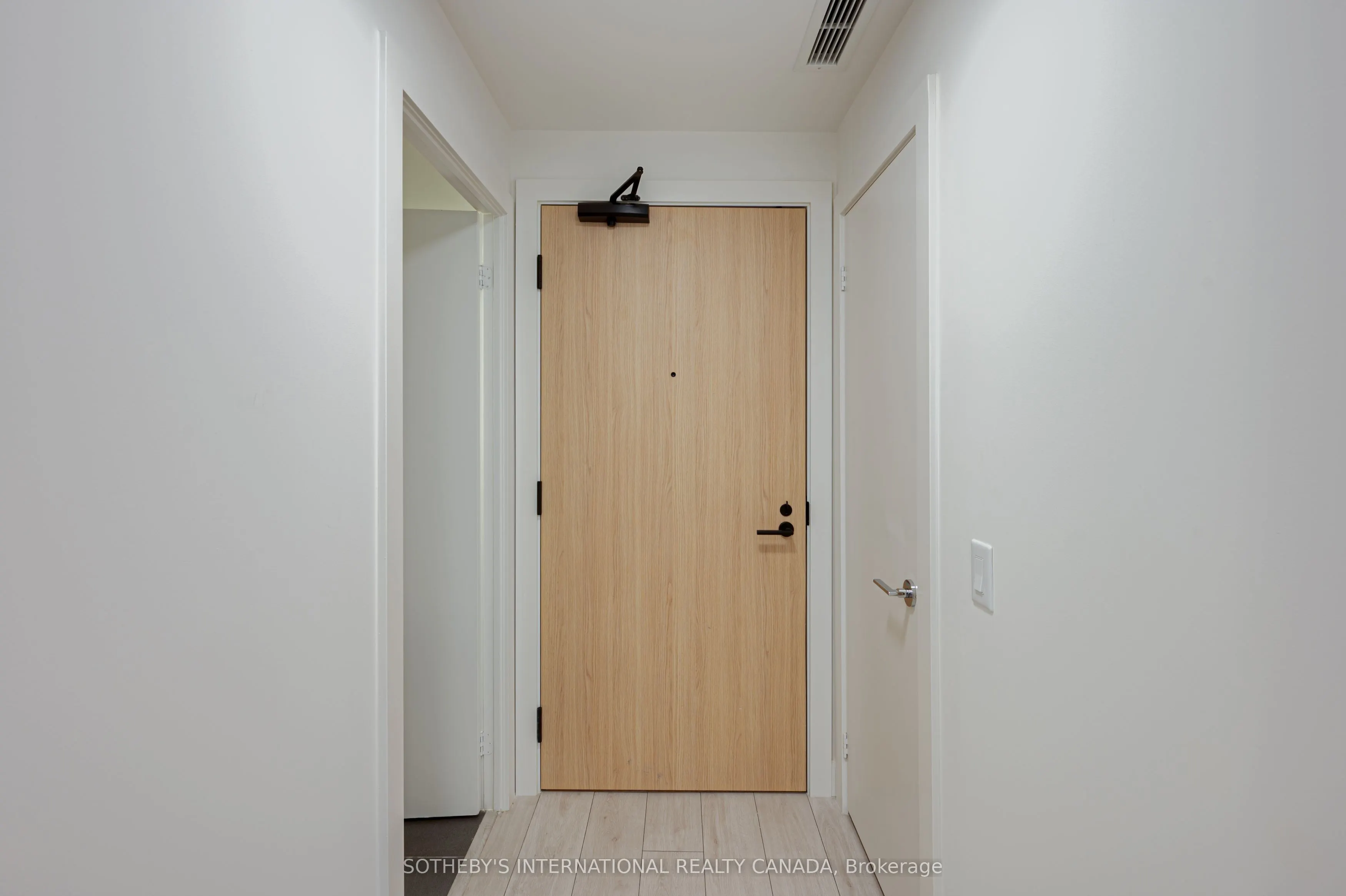 35 Mercer Street, #2411