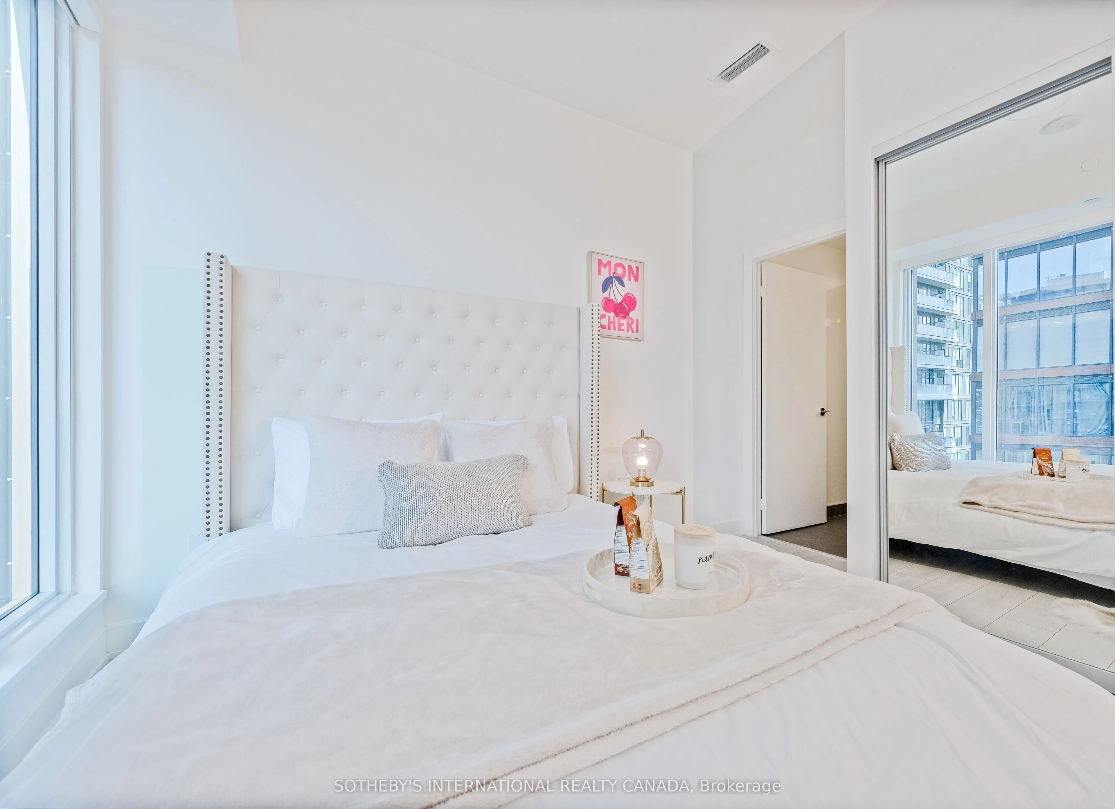 35 Mercer Street, #2411