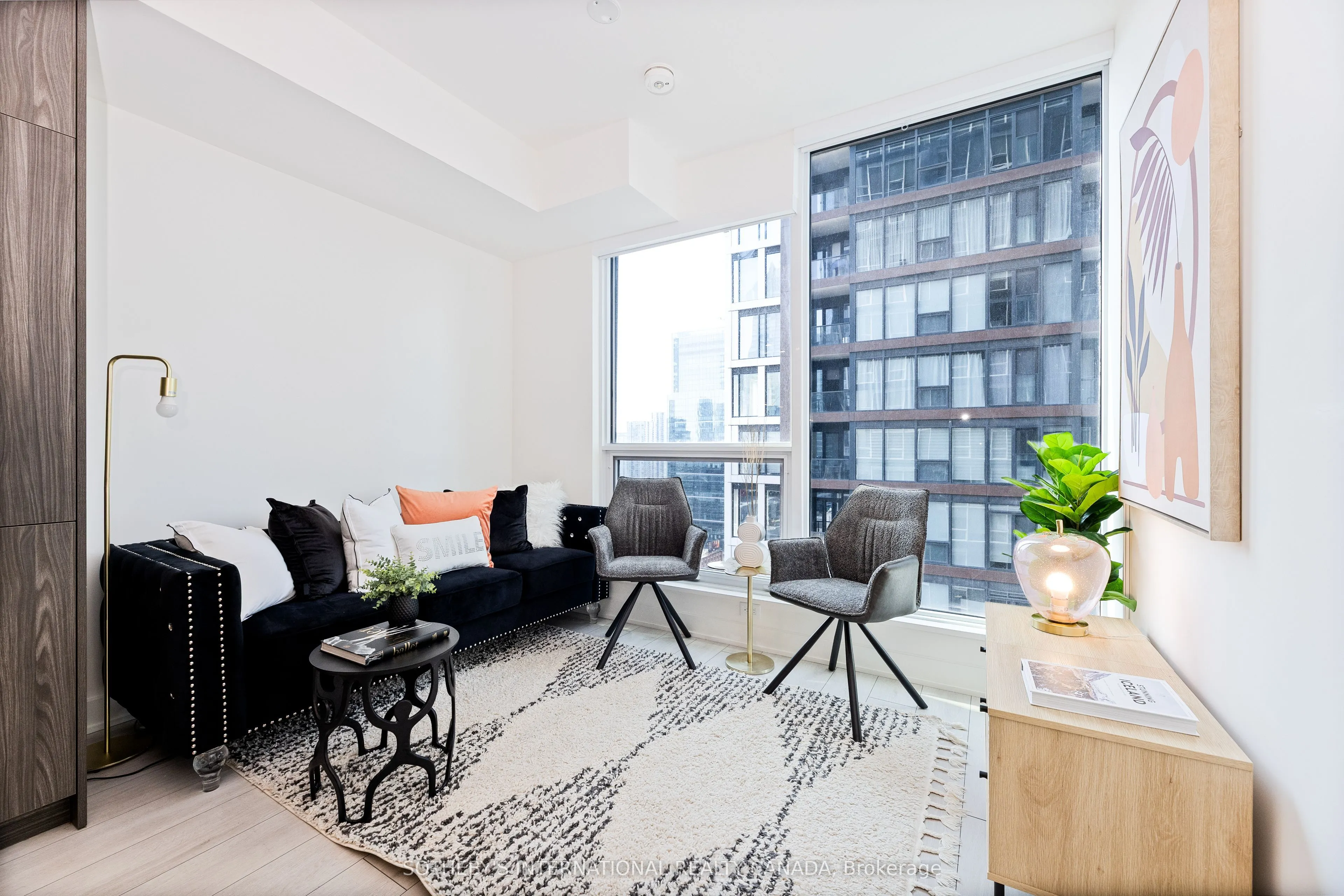 35 Mercer Street, #2411