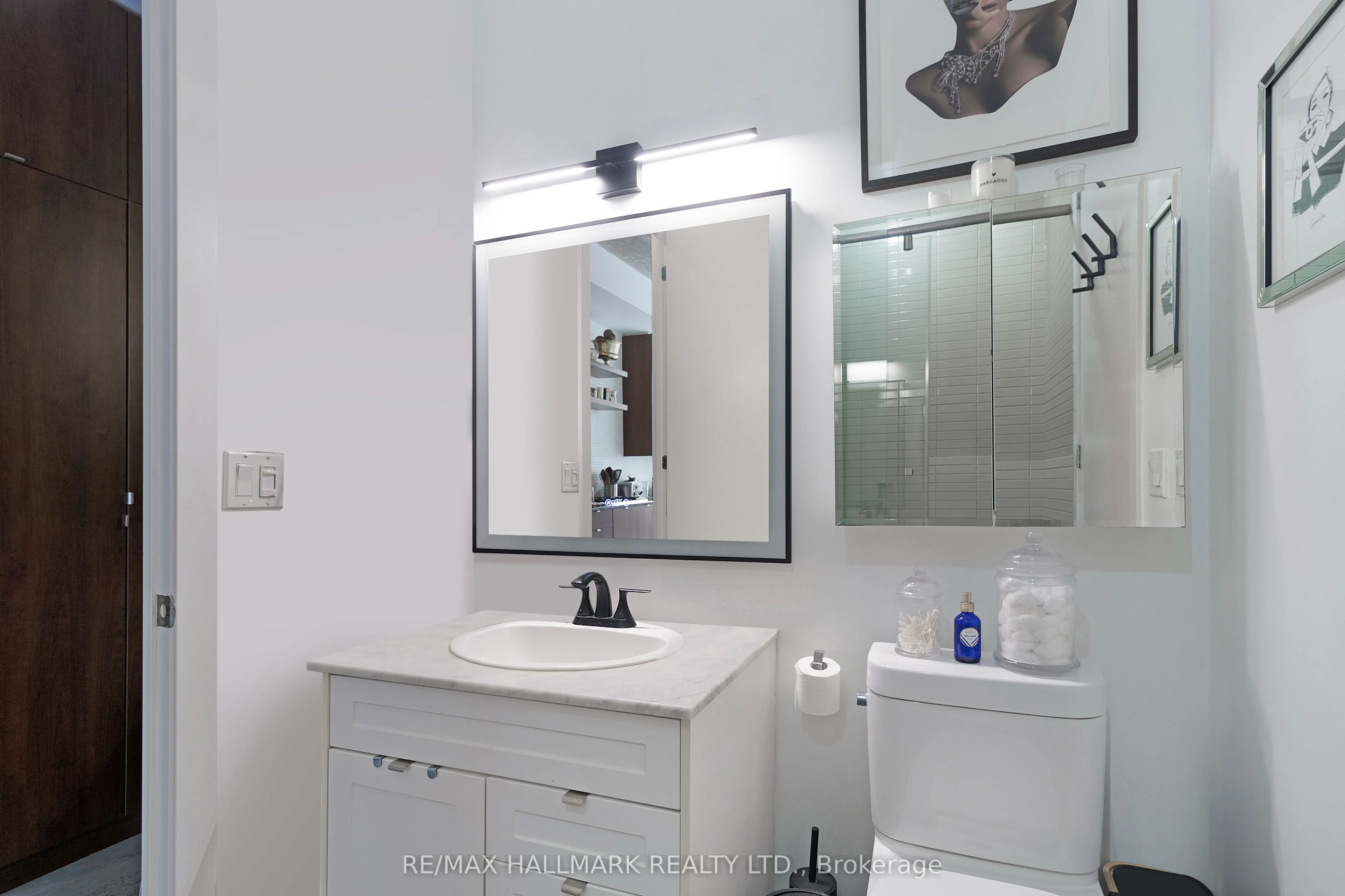 23 Brant Street, #412